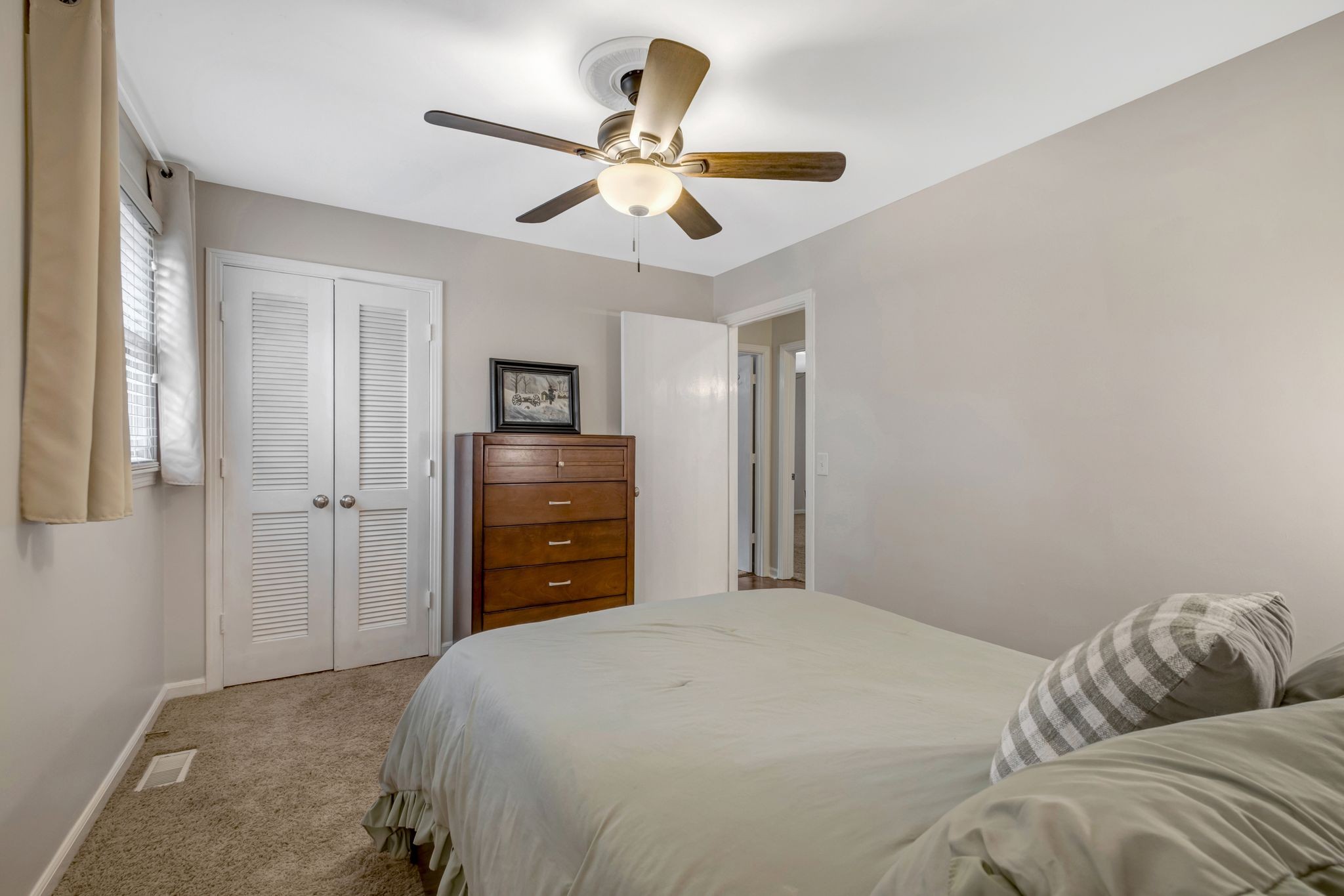 622 Oakwood Ter