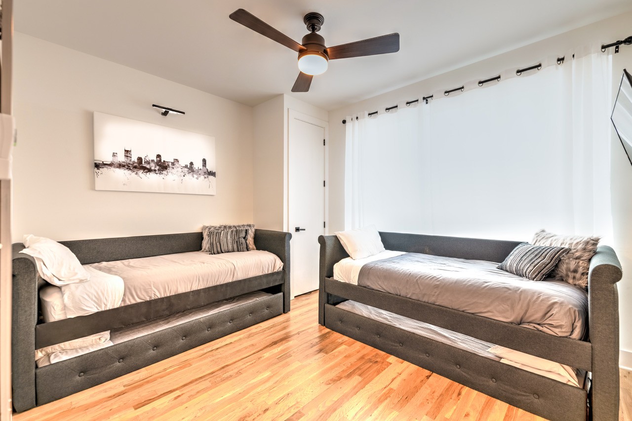 2805 Delaware Avenue Unit: 103