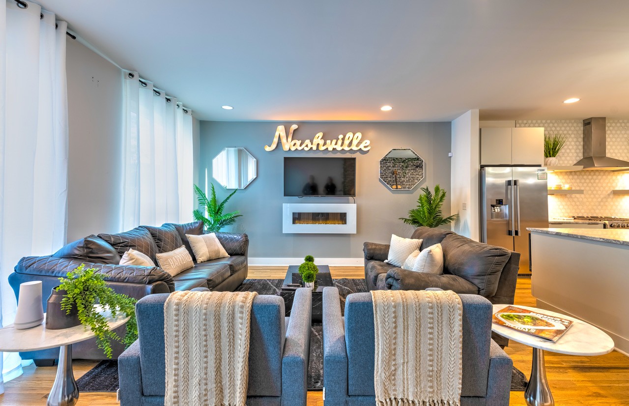 2805 Delaware Avenue Unit: 103