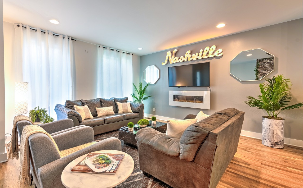 2805 Delaware Avenue Unit: 103