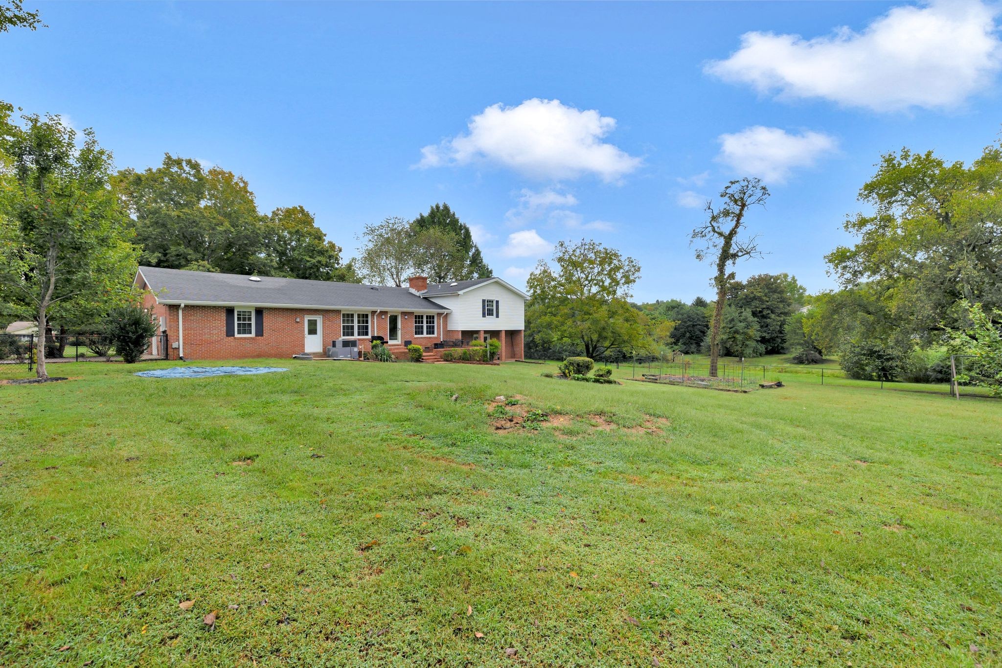 231 Riverbend Country Club Rd