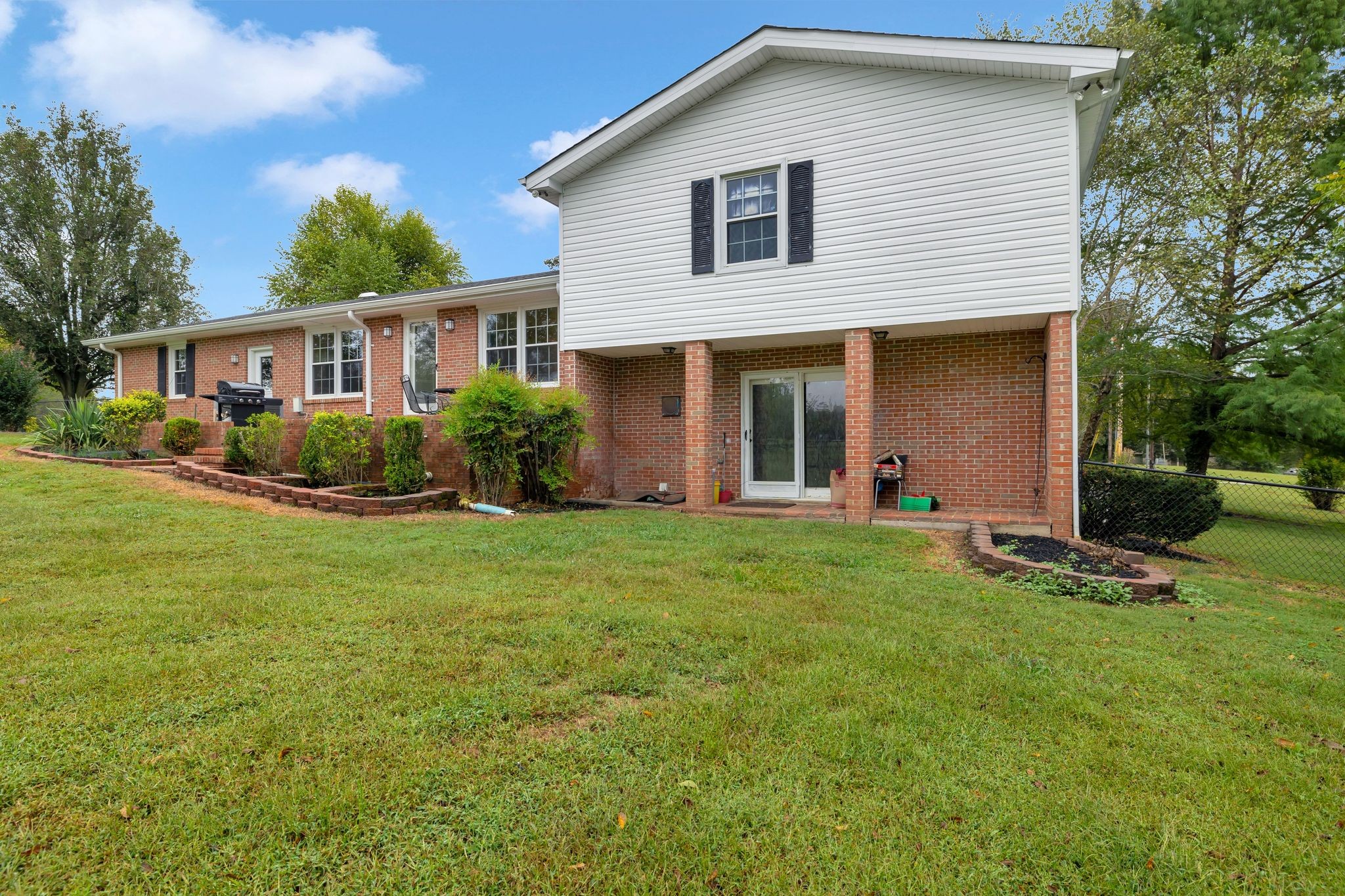 231 Riverbend Country Club Rd