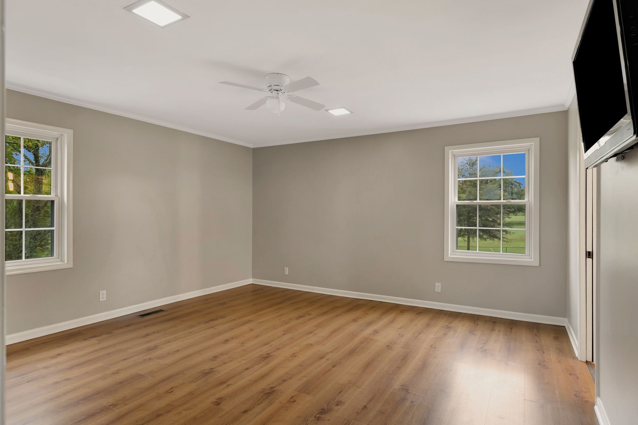 231 Riverbend Country Club Rd