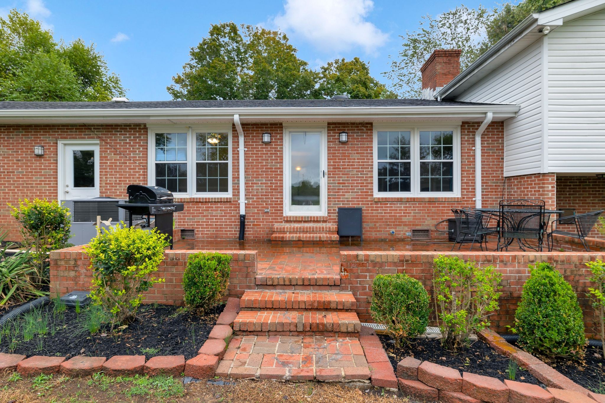 231 Riverbend Country Club Rd