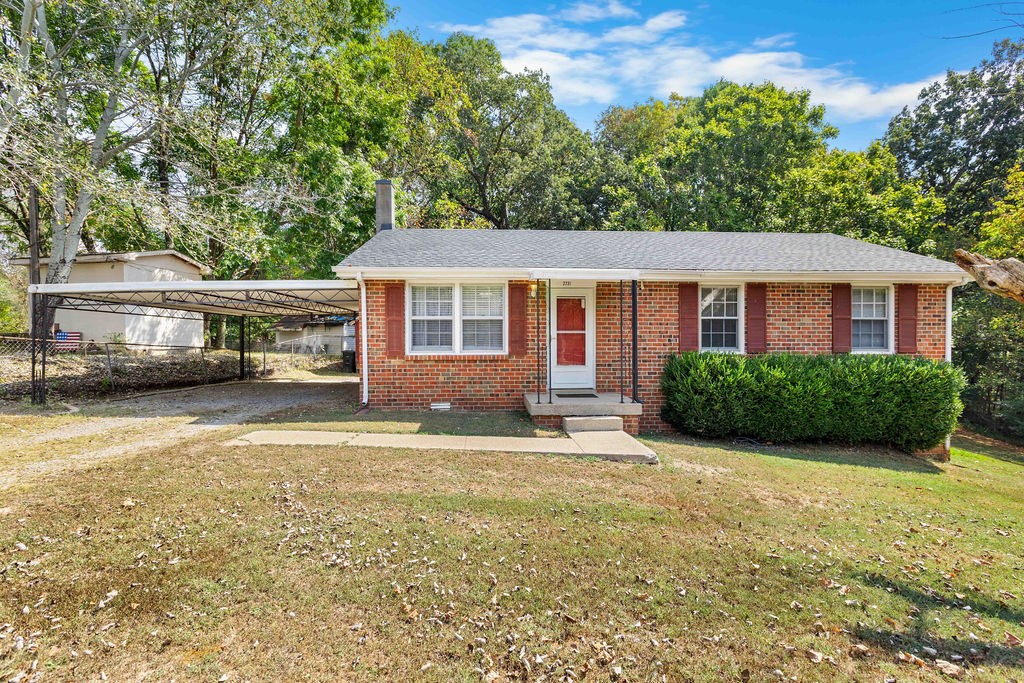 2731 Patricia Ln