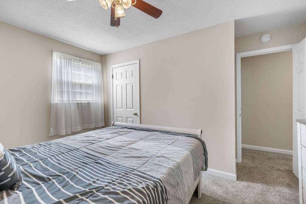 2731 Patricia Ln