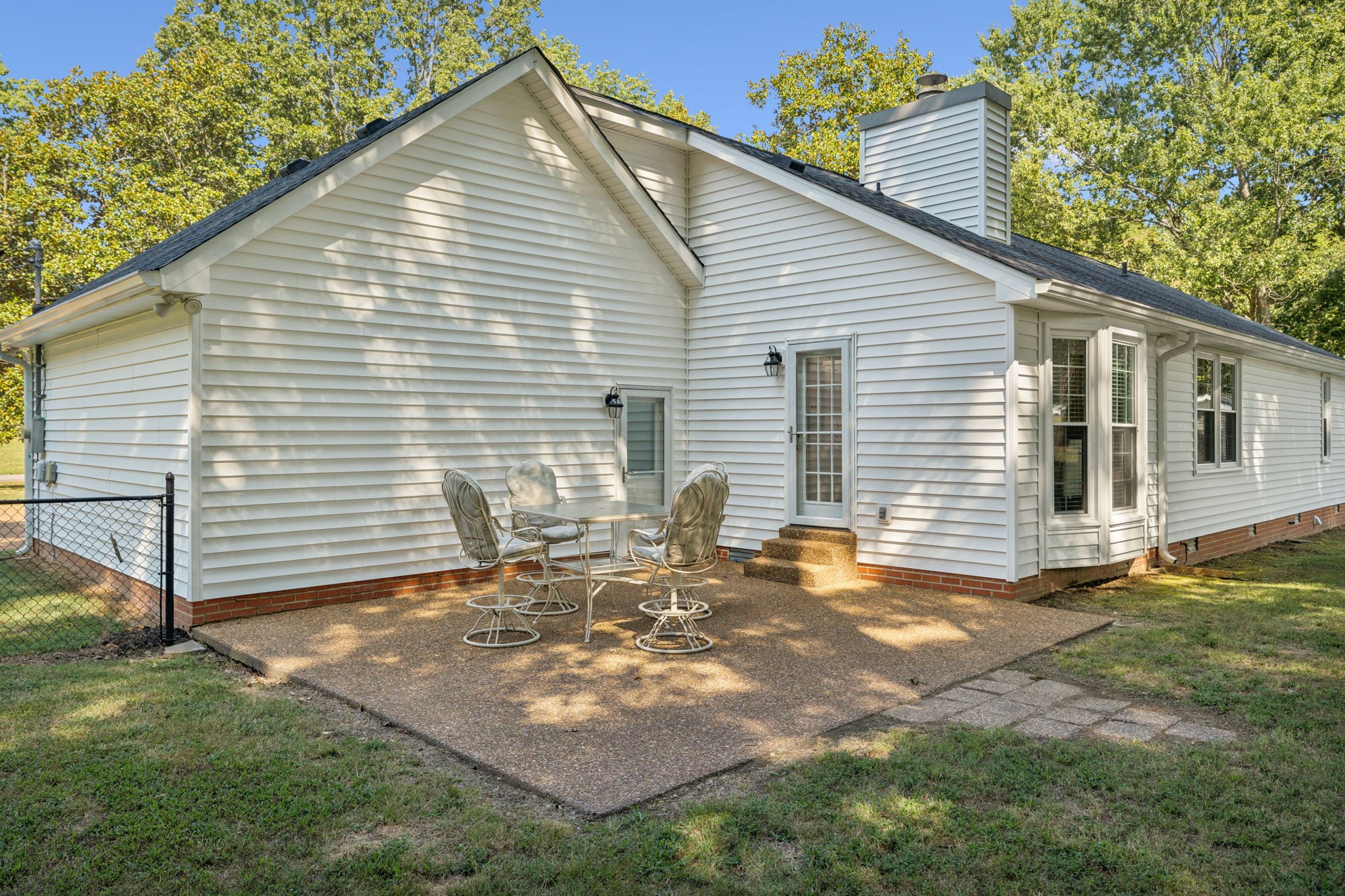 205 E Hills Ter