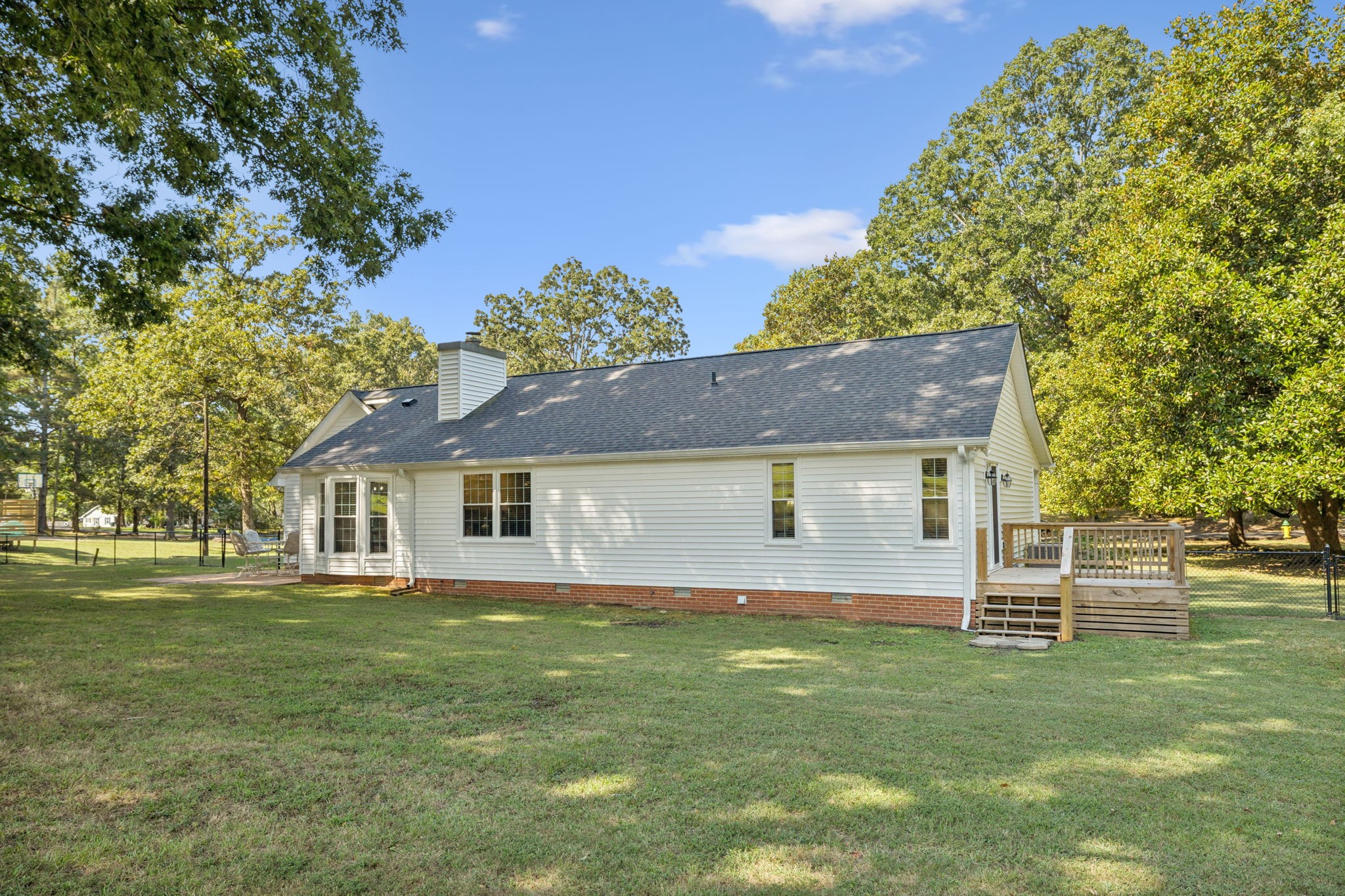 205 E Hills Ter