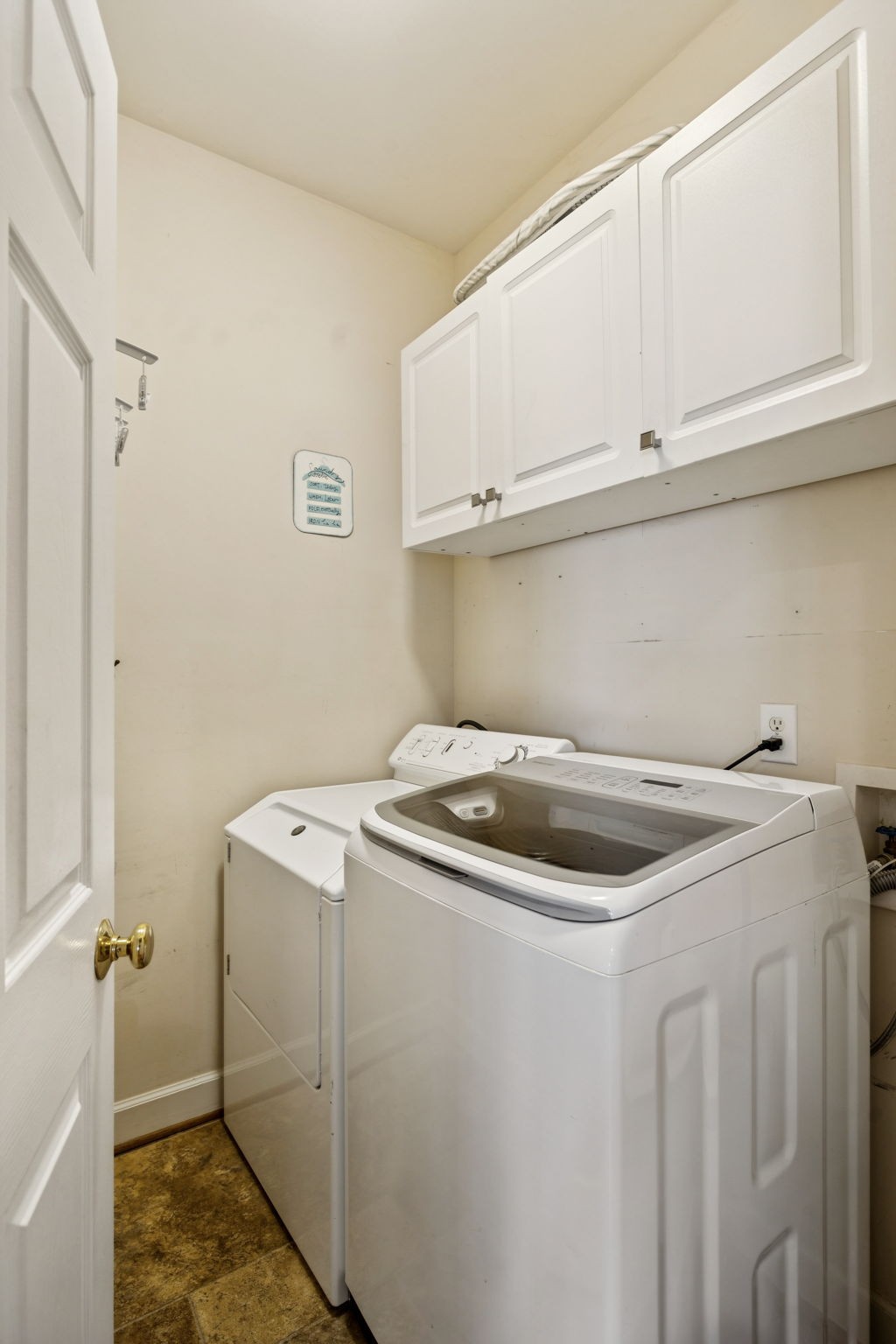123 Carphilly Cir