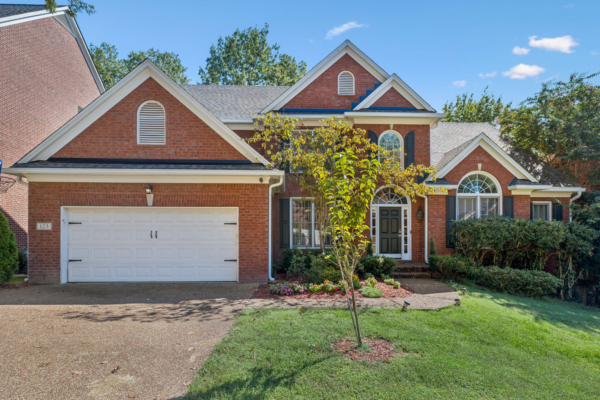 123 Carphilly Cir