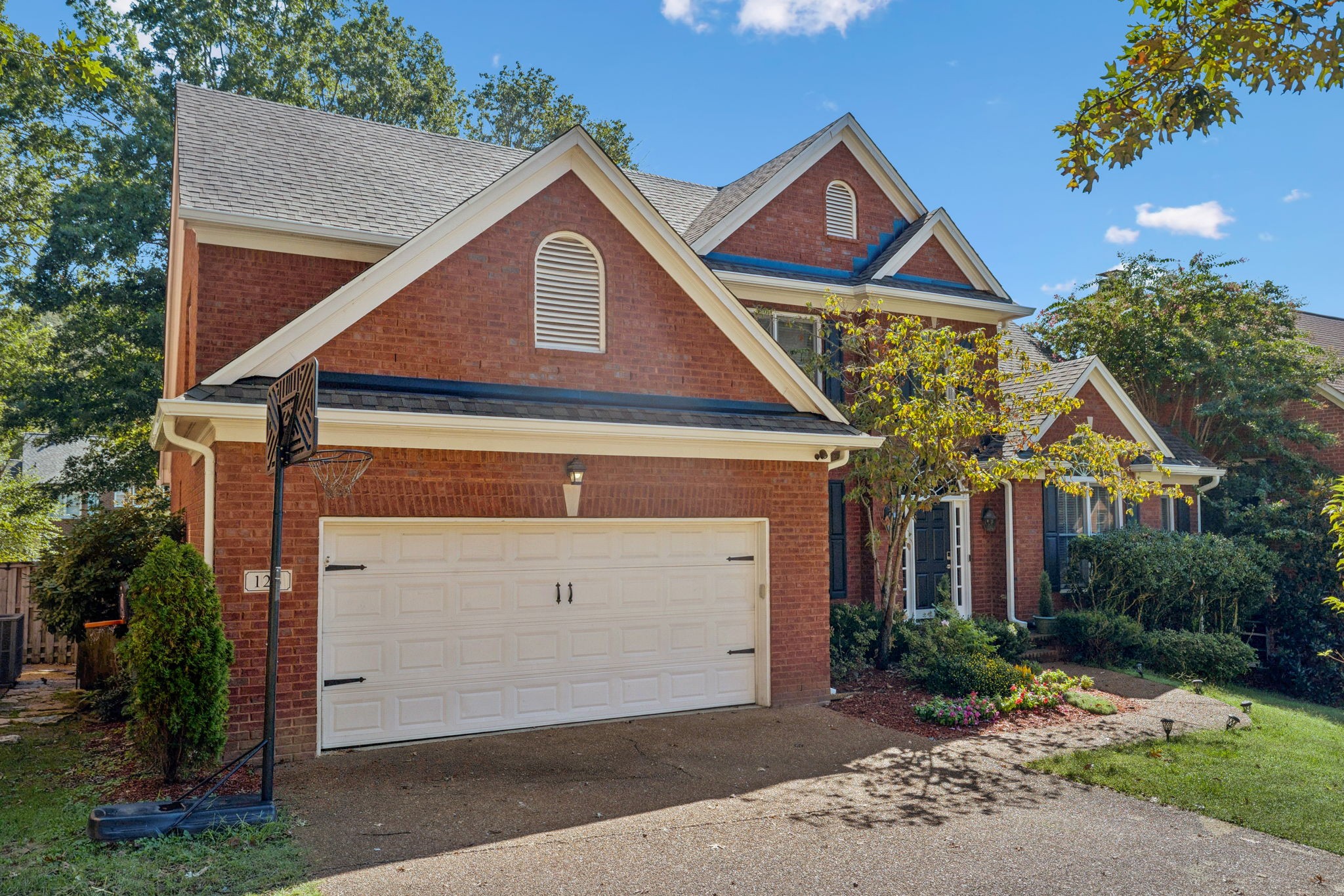 123 Carphilly Cir