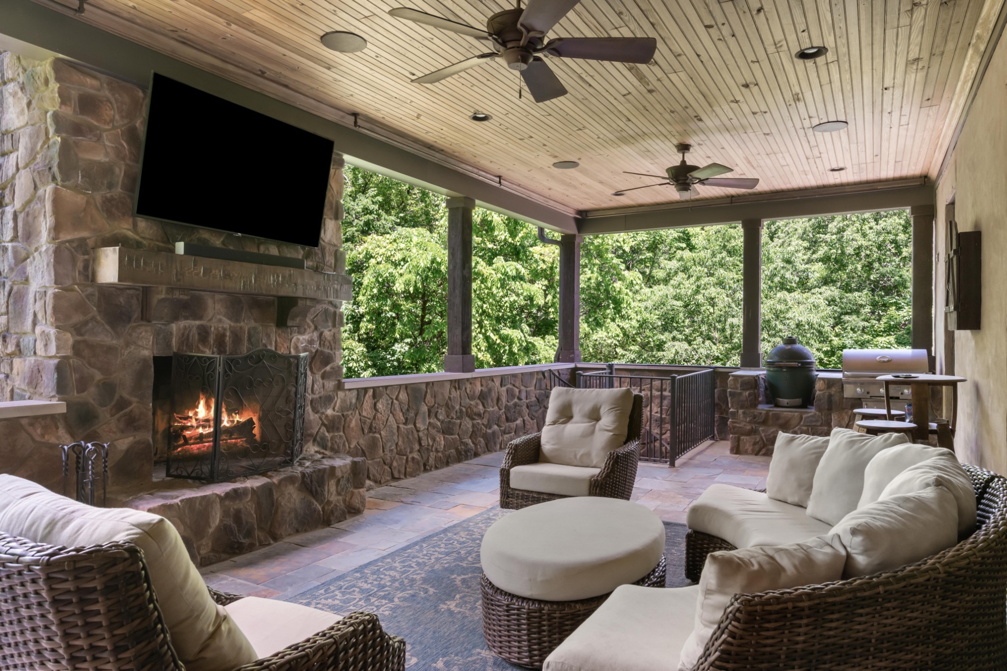 399 The Lady of the Lake Lane