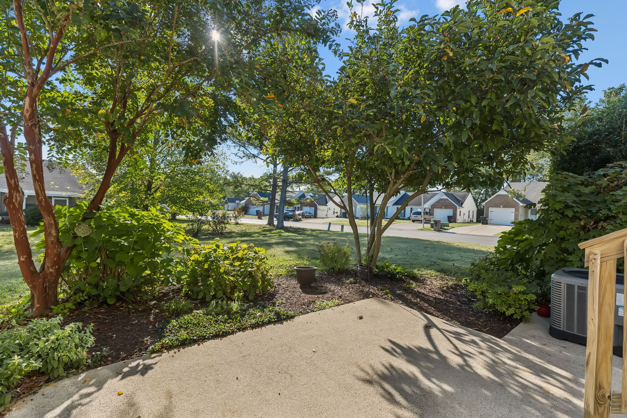 1639 Beaconcrest Cir