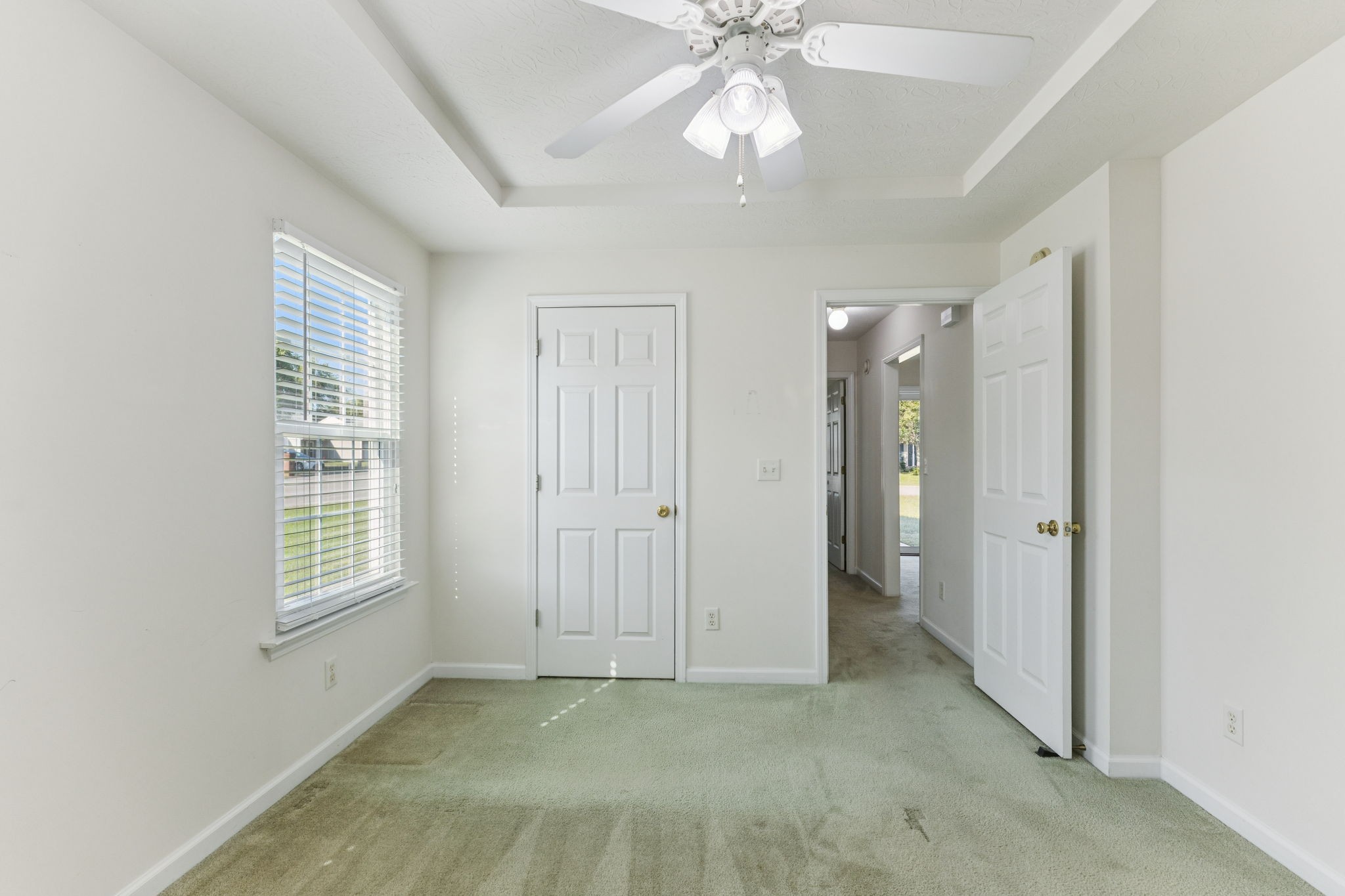 1639 Beaconcrest Cir