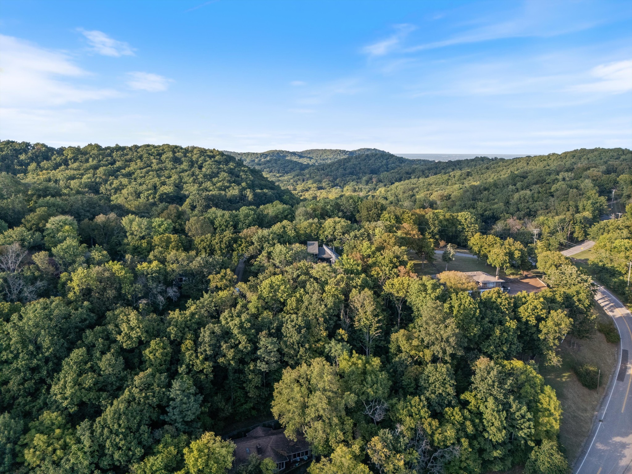 837 W Hillview Drive