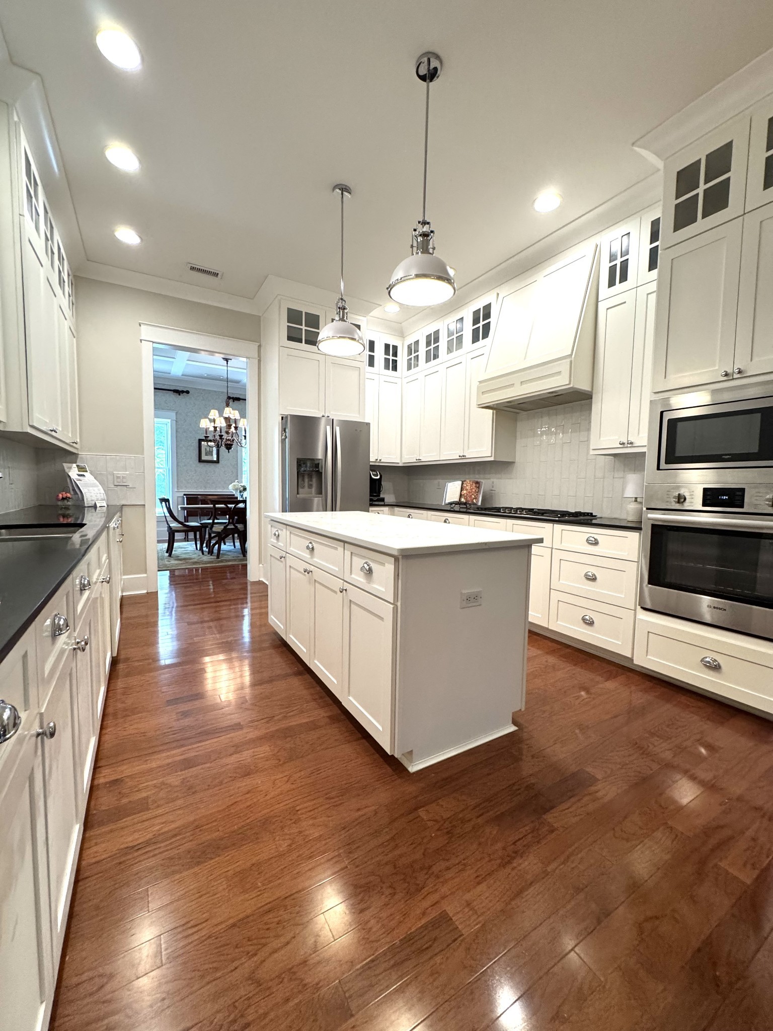 2111 Lovelace Lane