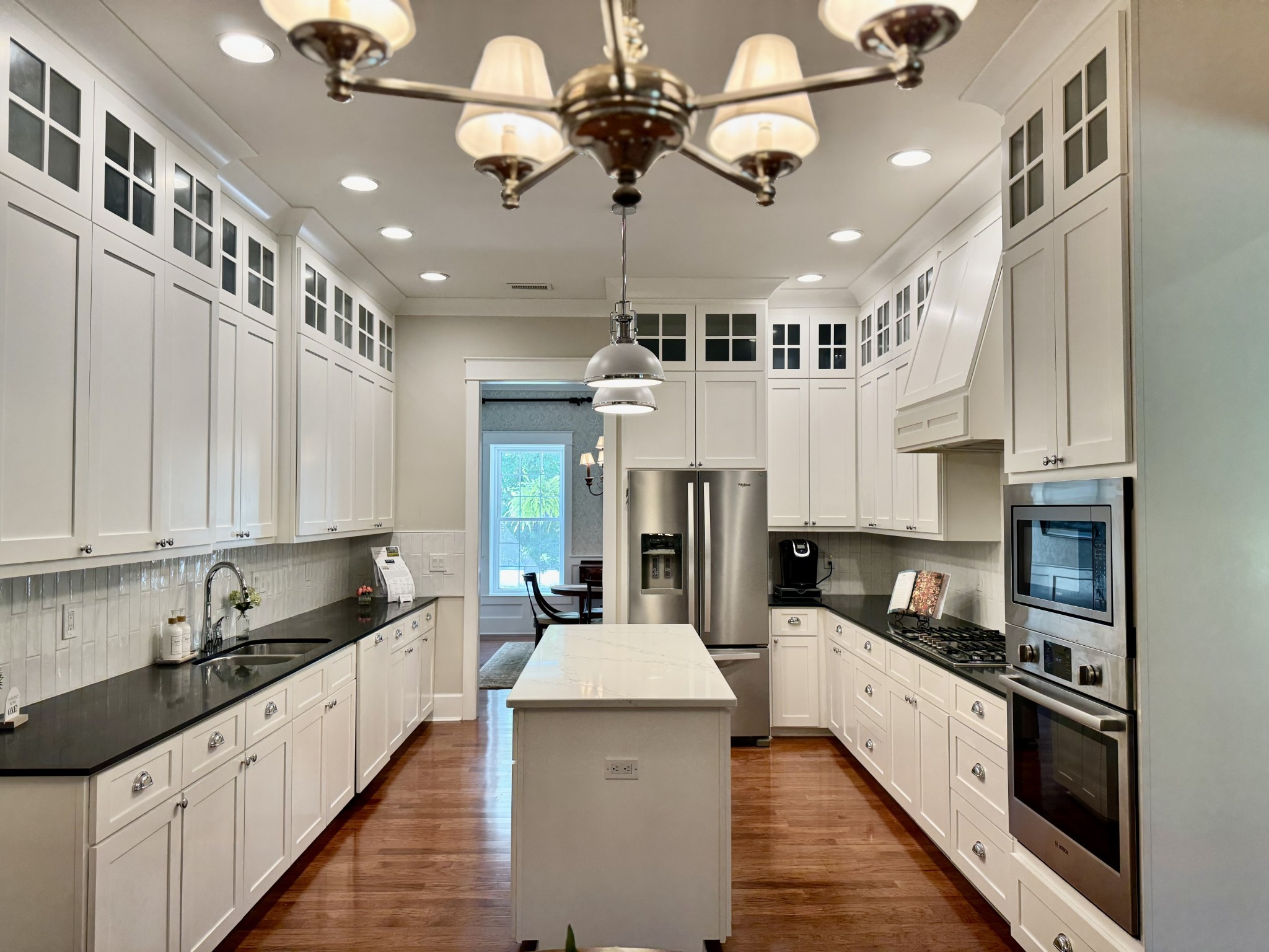 2111 Lovelace Lane
