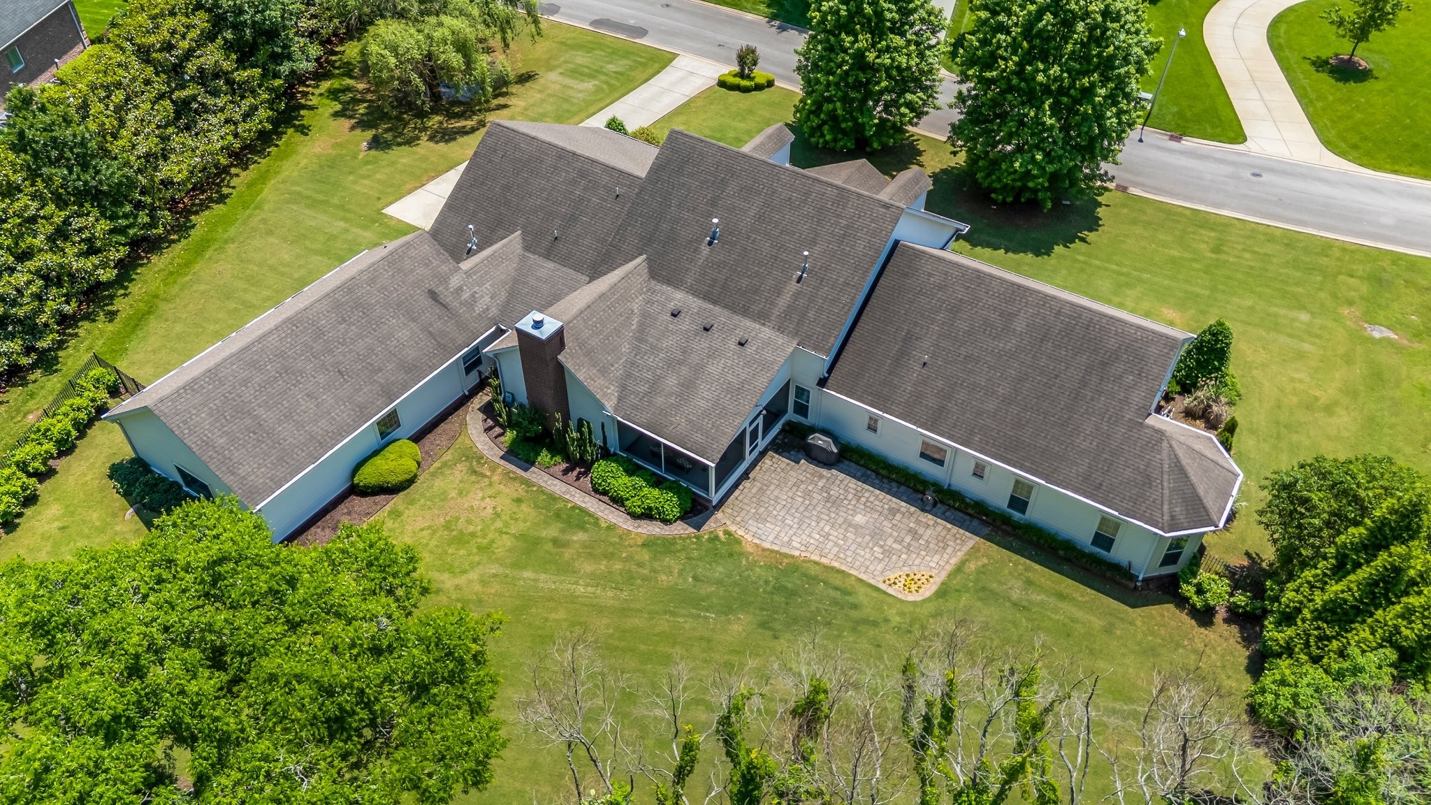 2111 Lovelace Lane