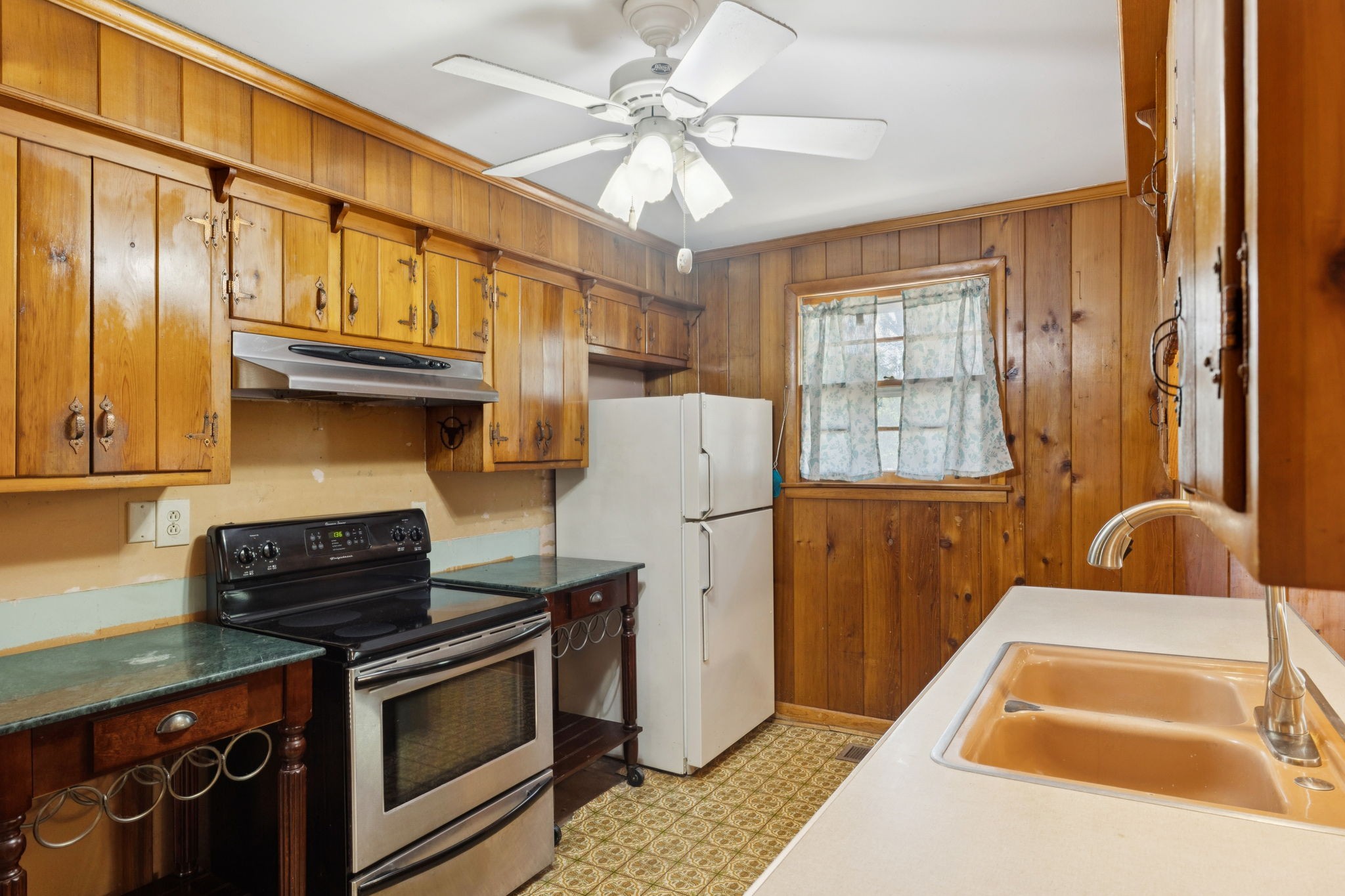 5006 Bonnawell Dr