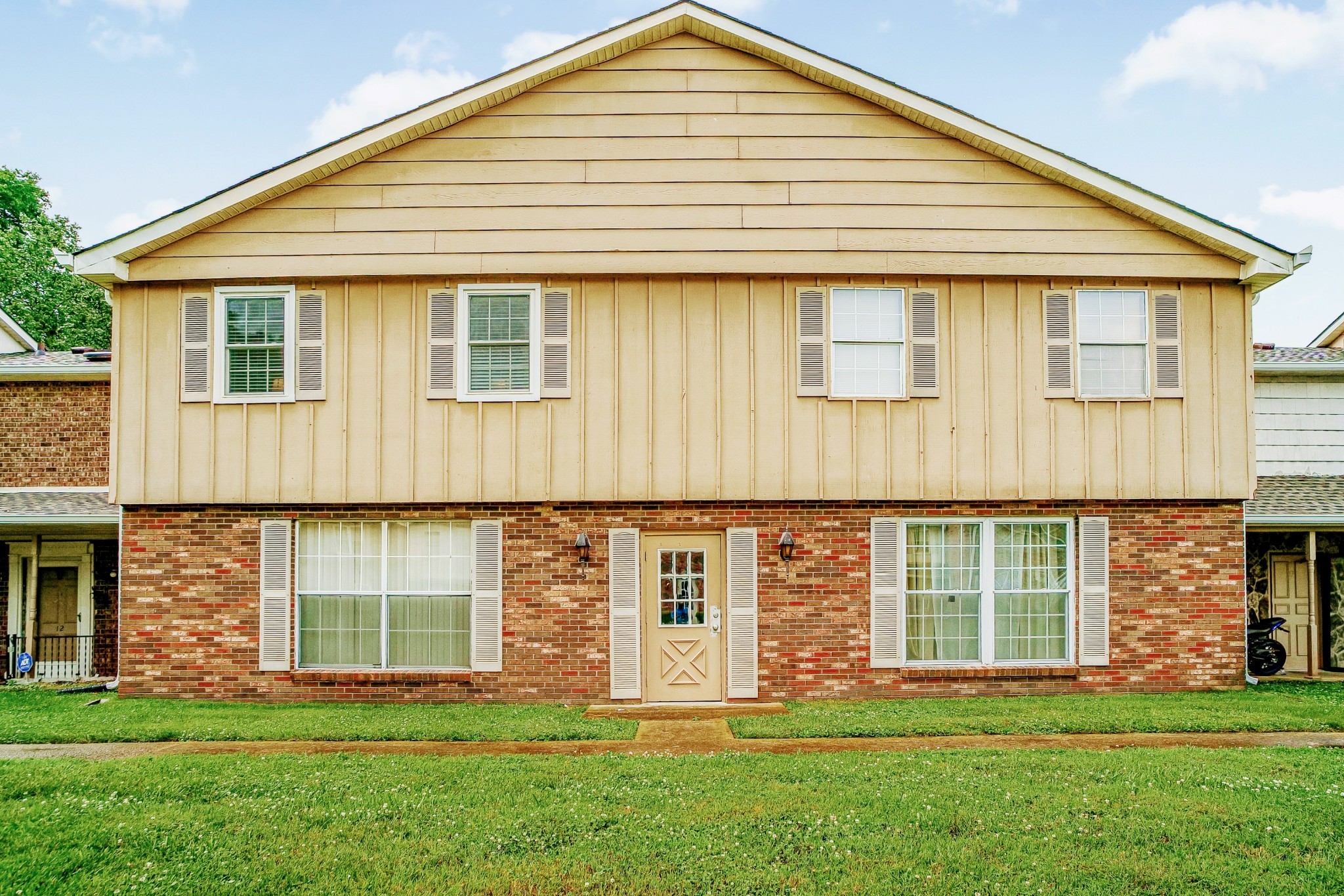 1301 Neelys Bend Rd Unit: 14