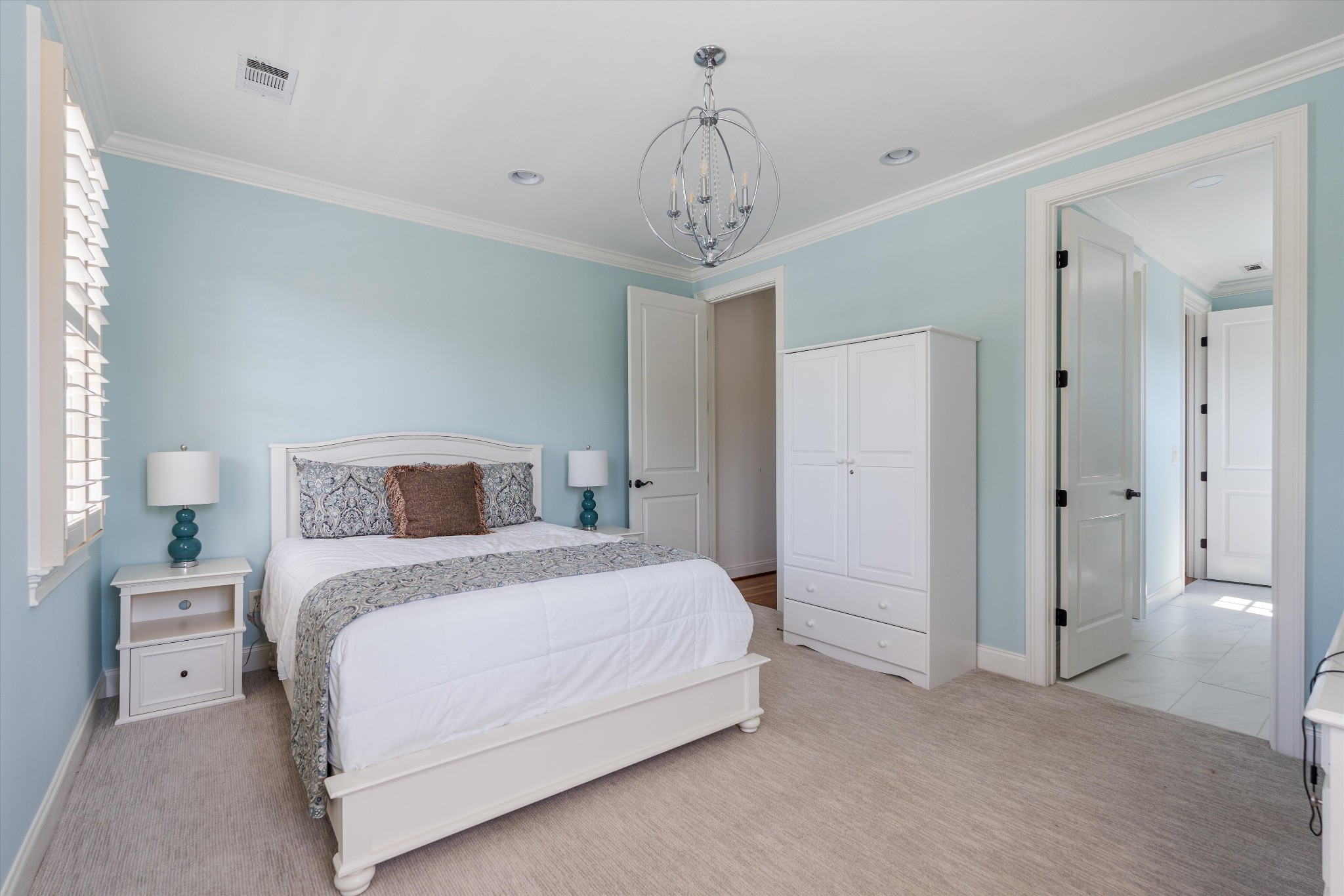 1736 Richbourg Park Dr