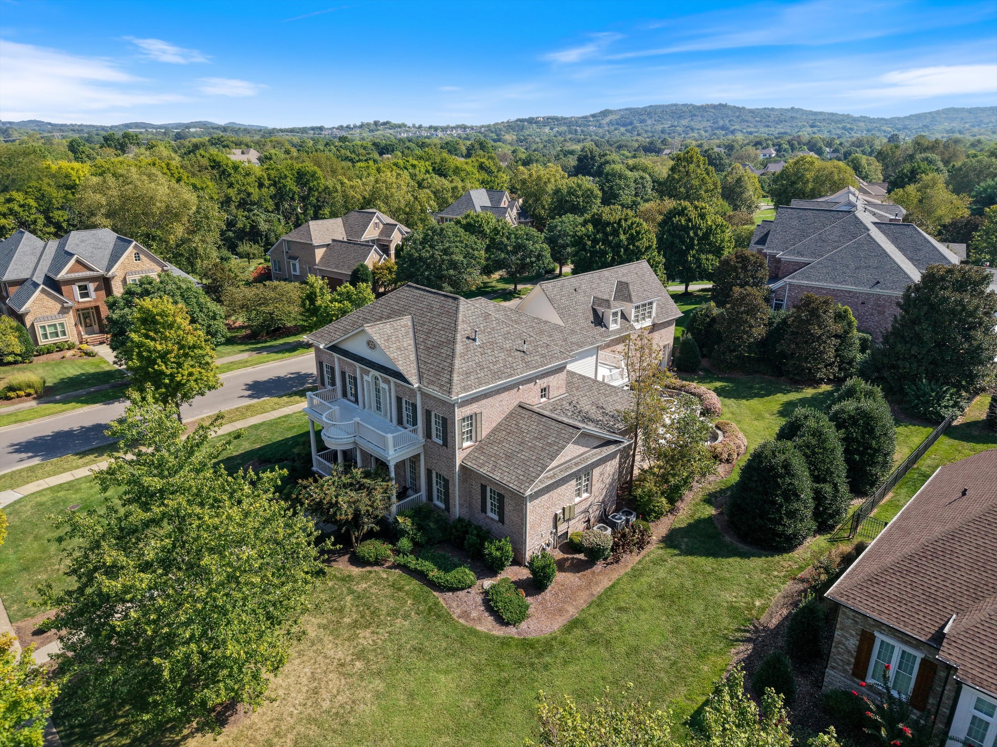 1736 Richbourg Park Dr