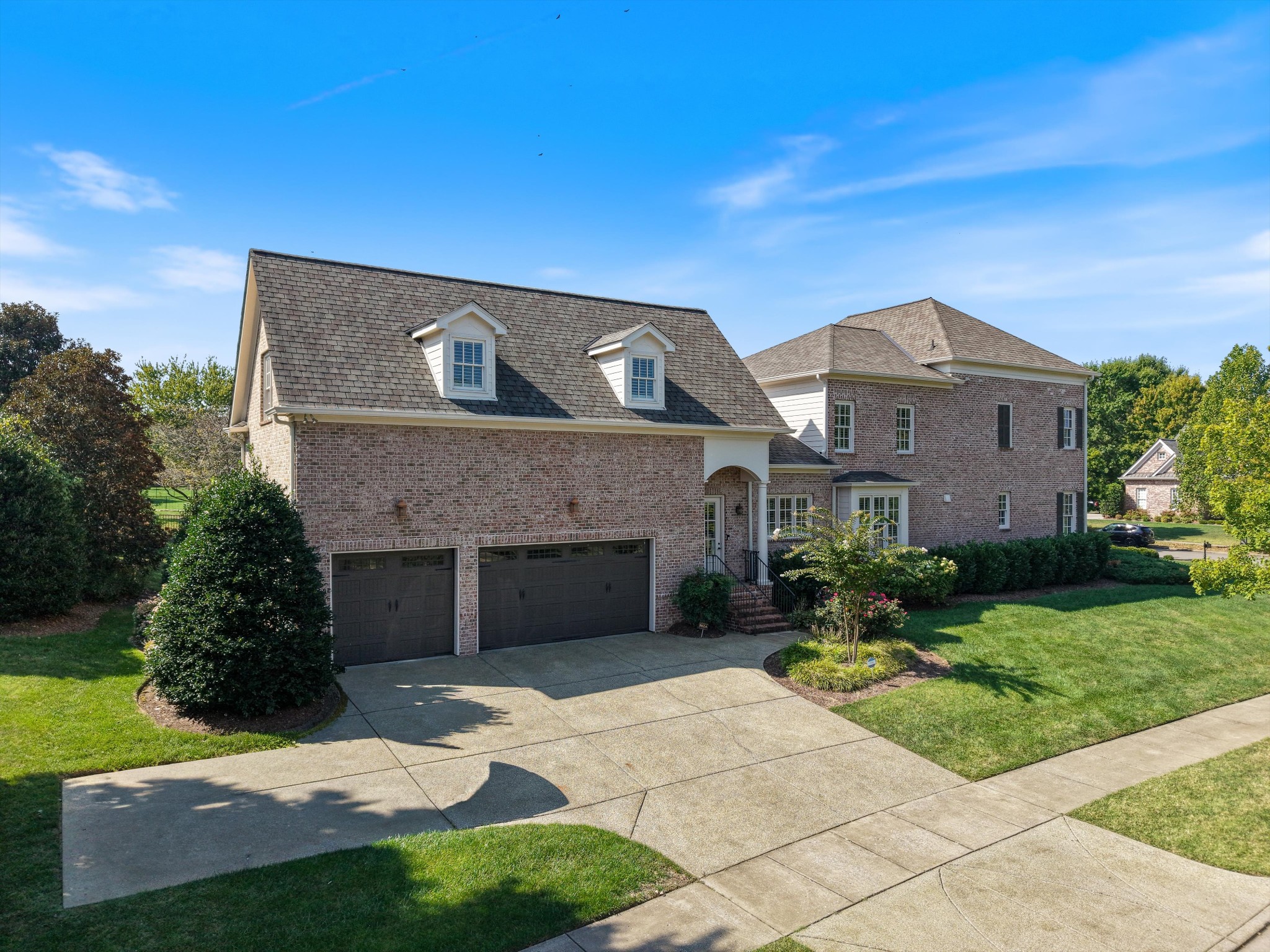 1736 Richbourg Park Dr
