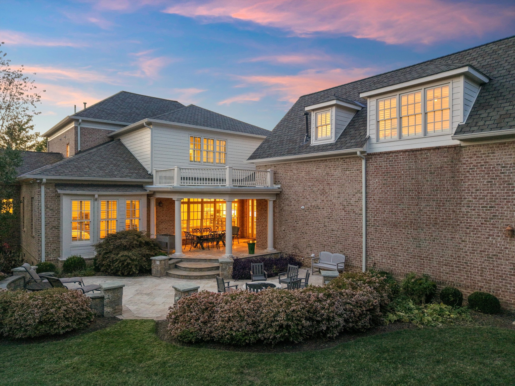 1736 Richbourg Park Dr