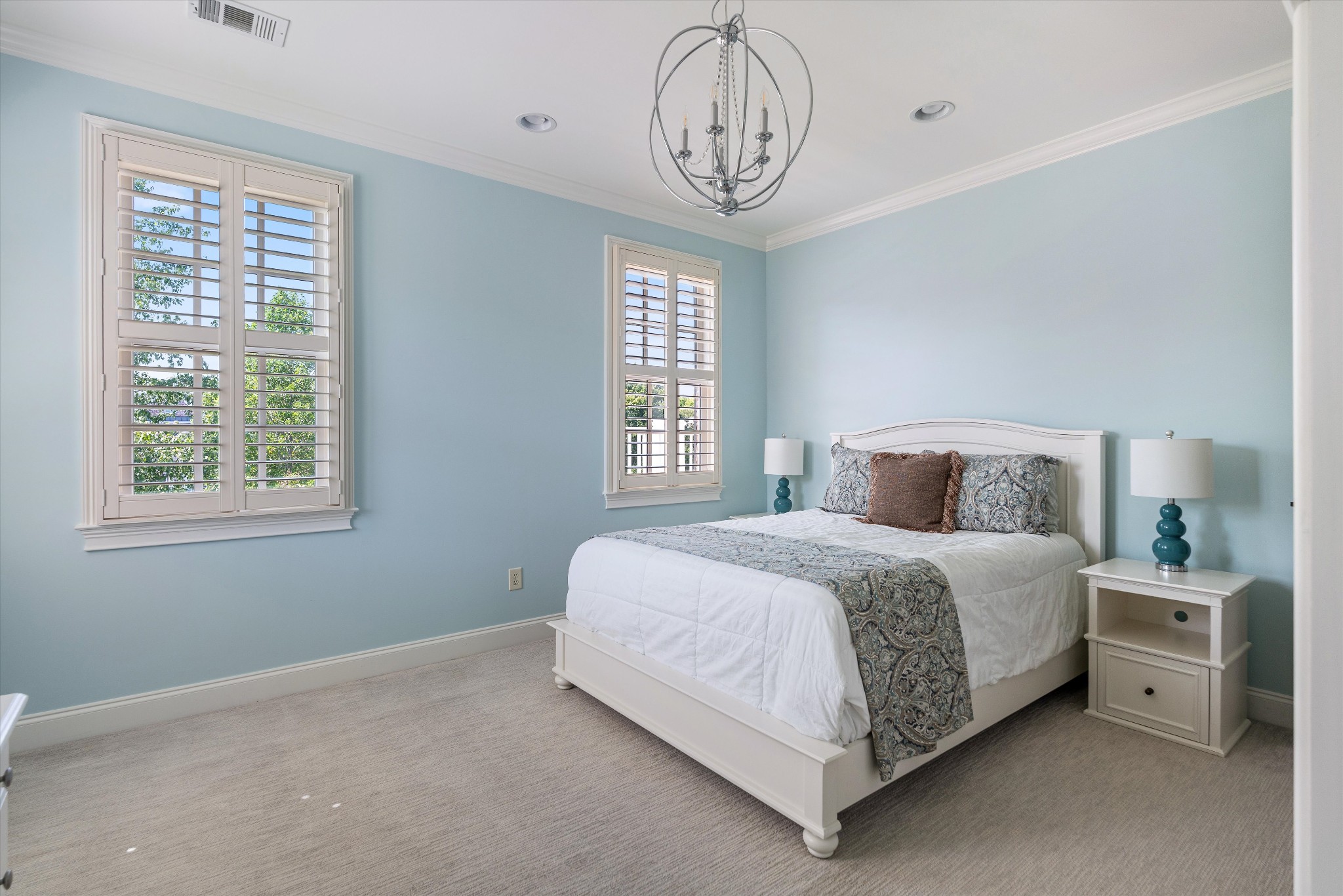 1736 Richbourg Park Dr
