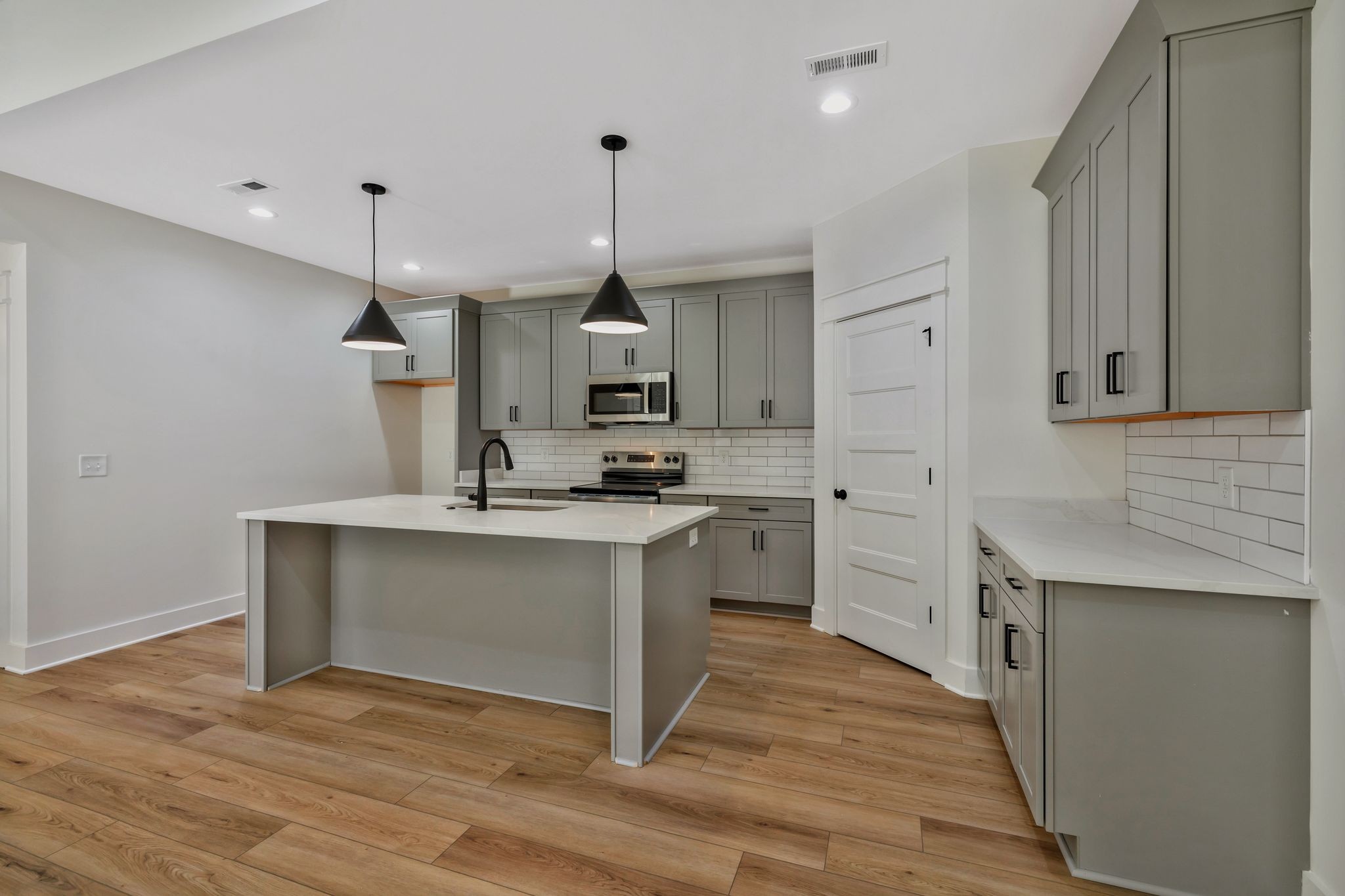 510 Mountain View Ct