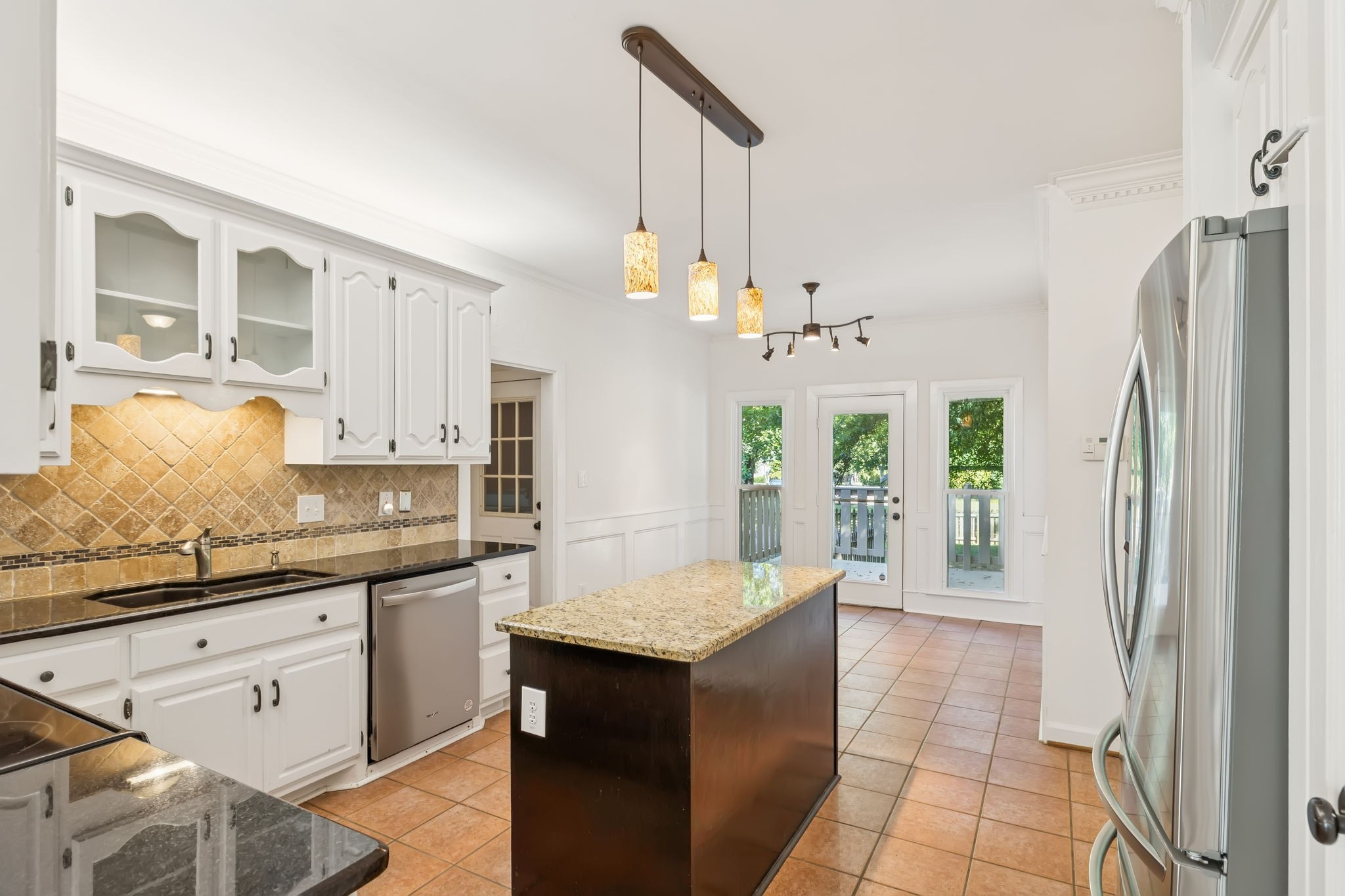 1329 Chestnut