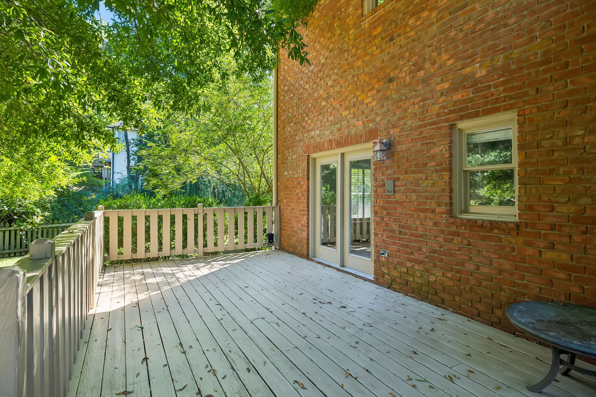1329 Chestnut