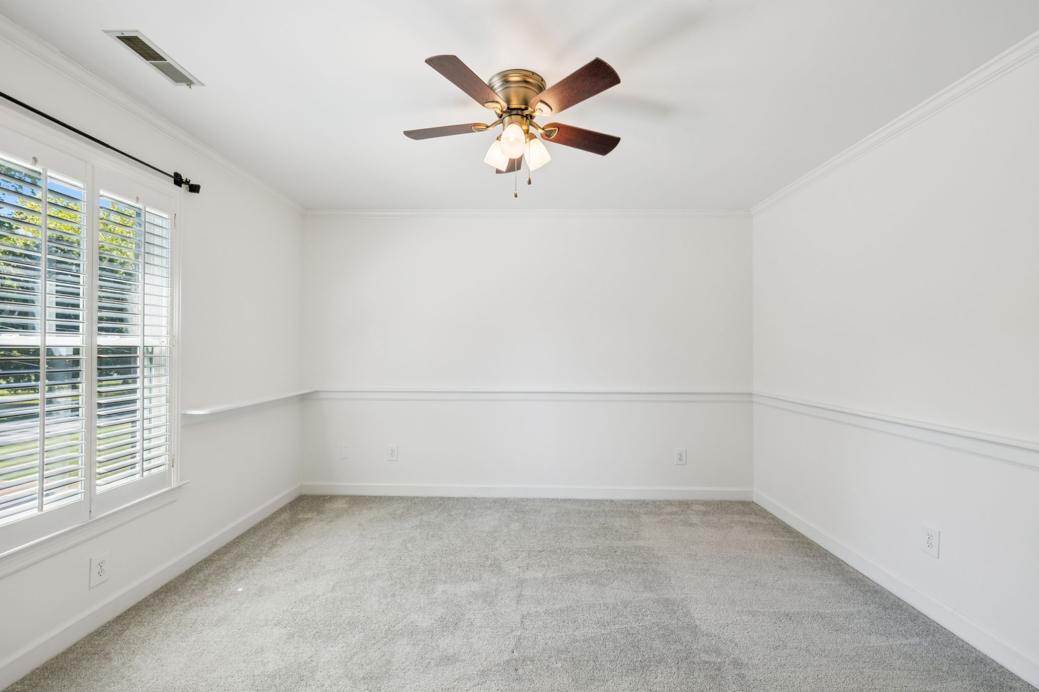 1329 Chestnut