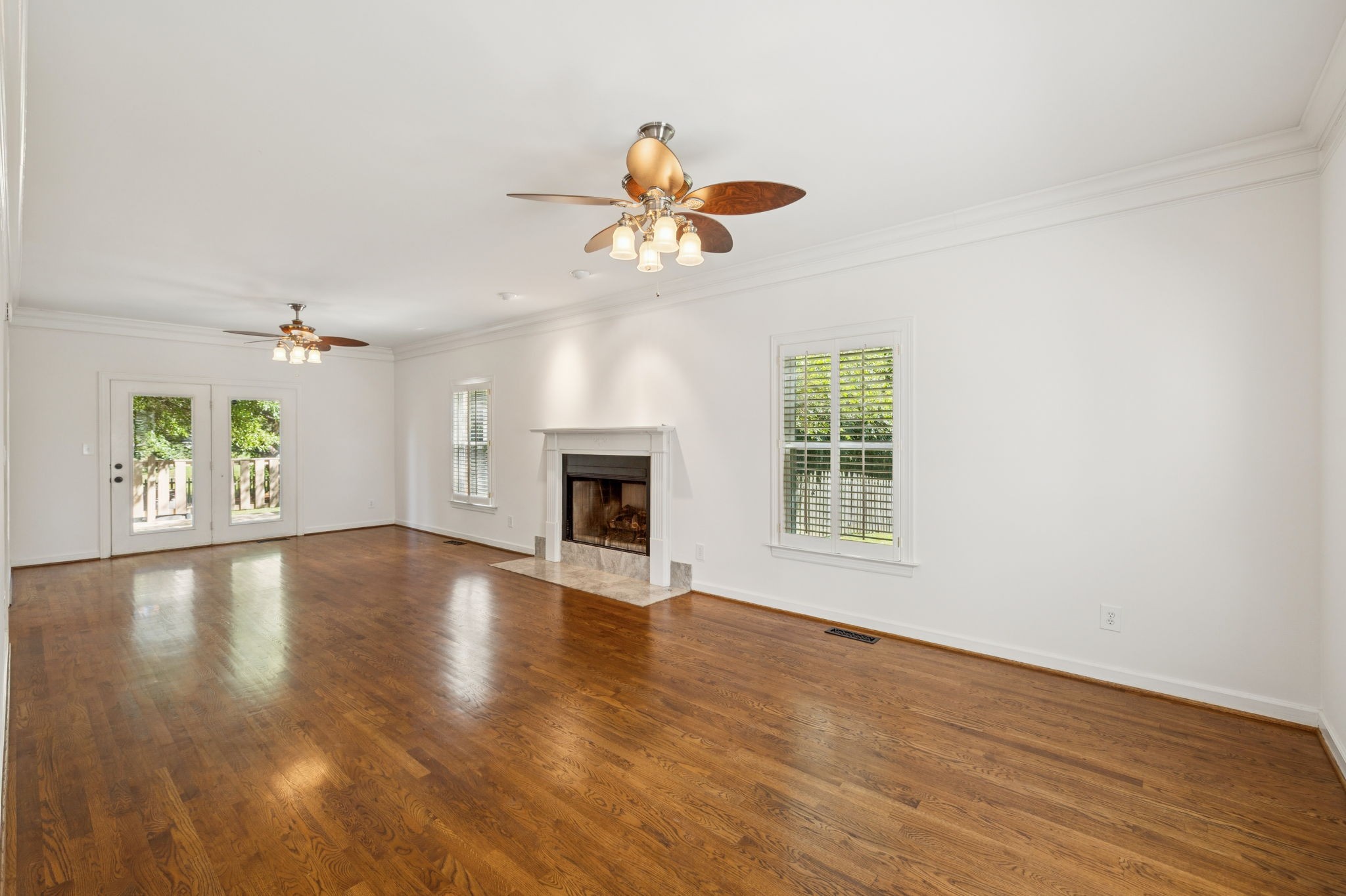 1329 Chestnut
