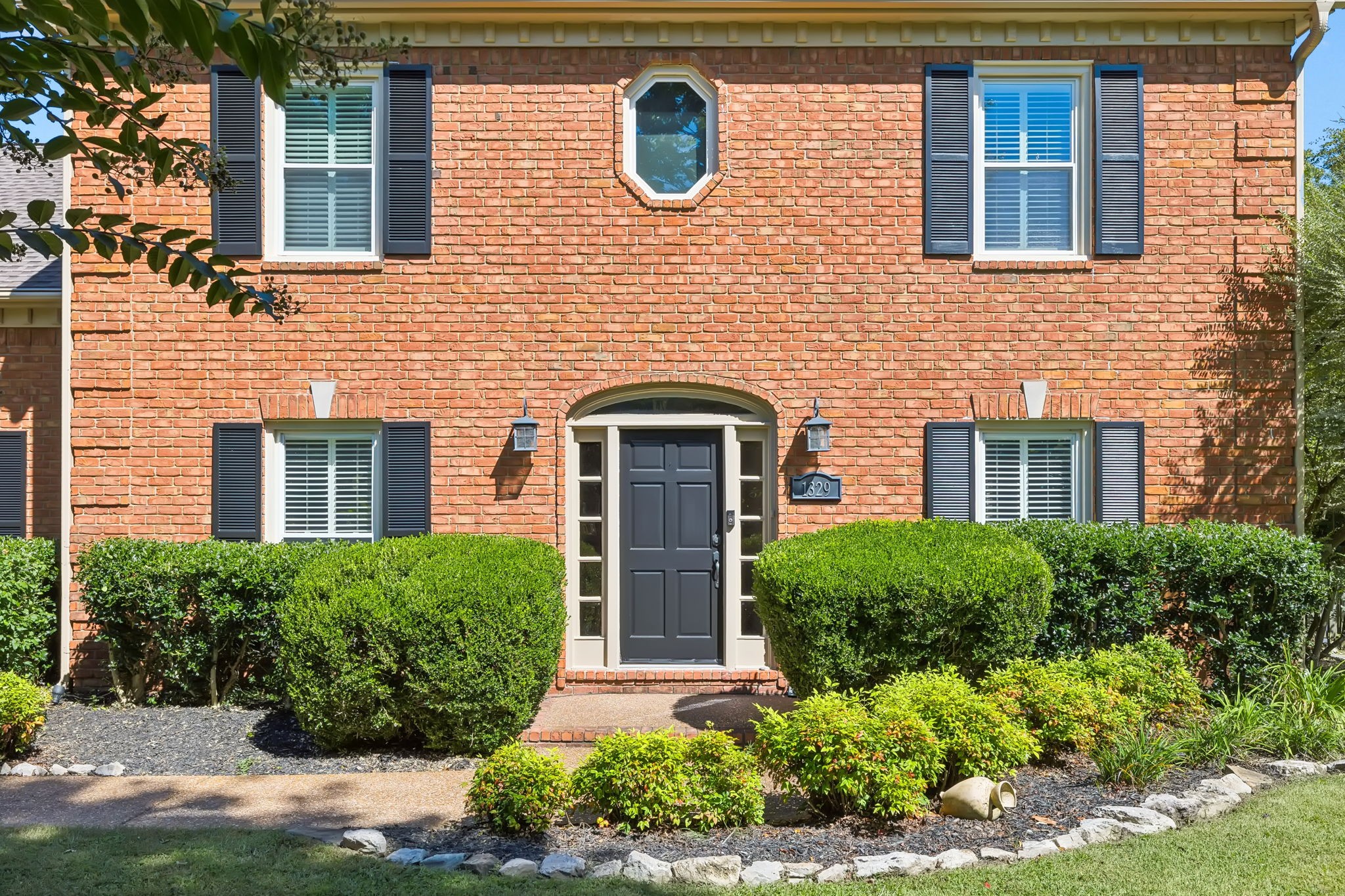 1329 Chestnut