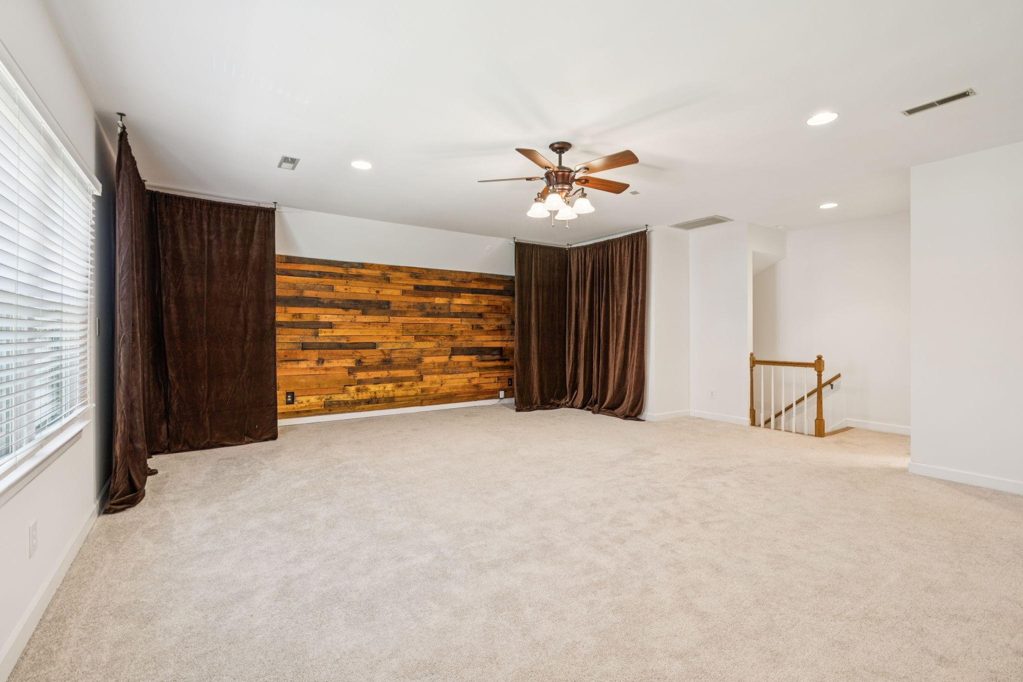 1329 Chestnut