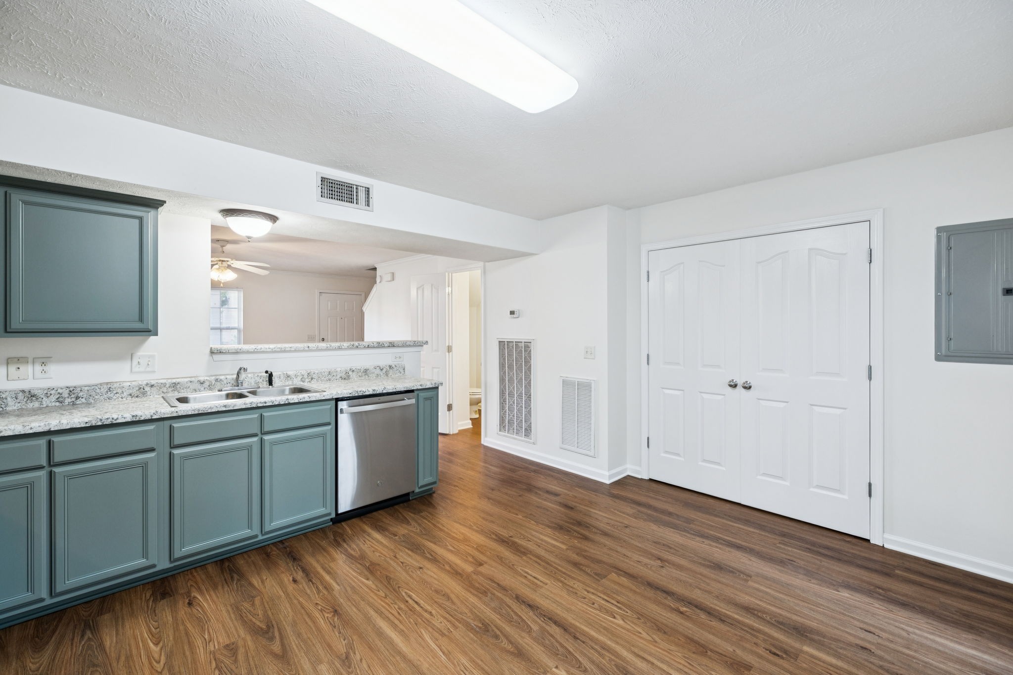 354 Arapaho Dr
