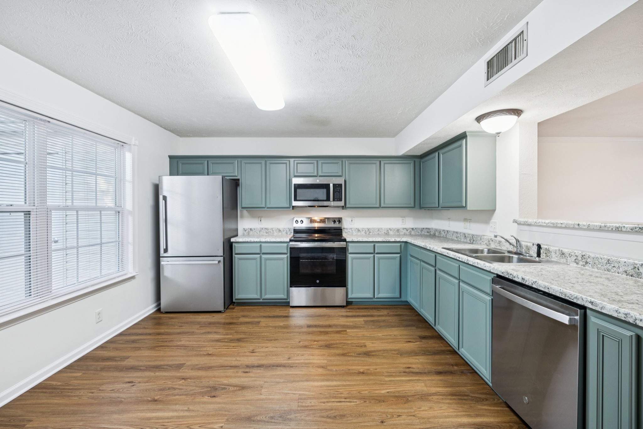 354 Arapaho Dr