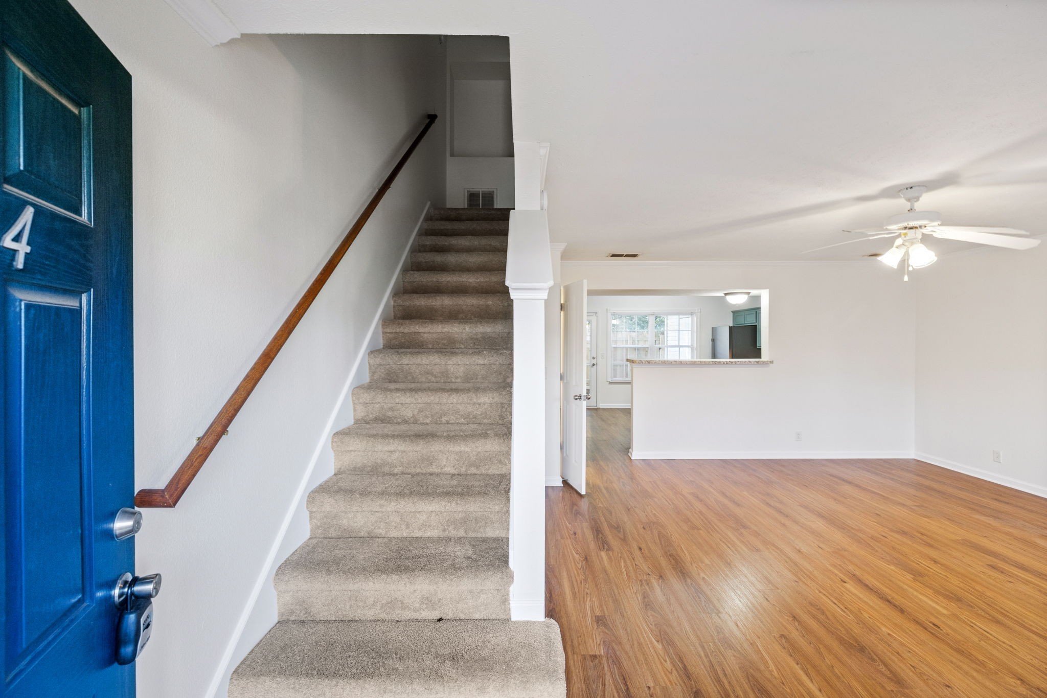 354 Arapaho Dr
