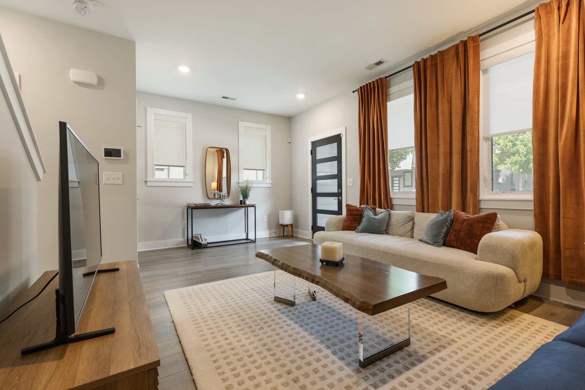 801 Cherokee Ave Unit: 6