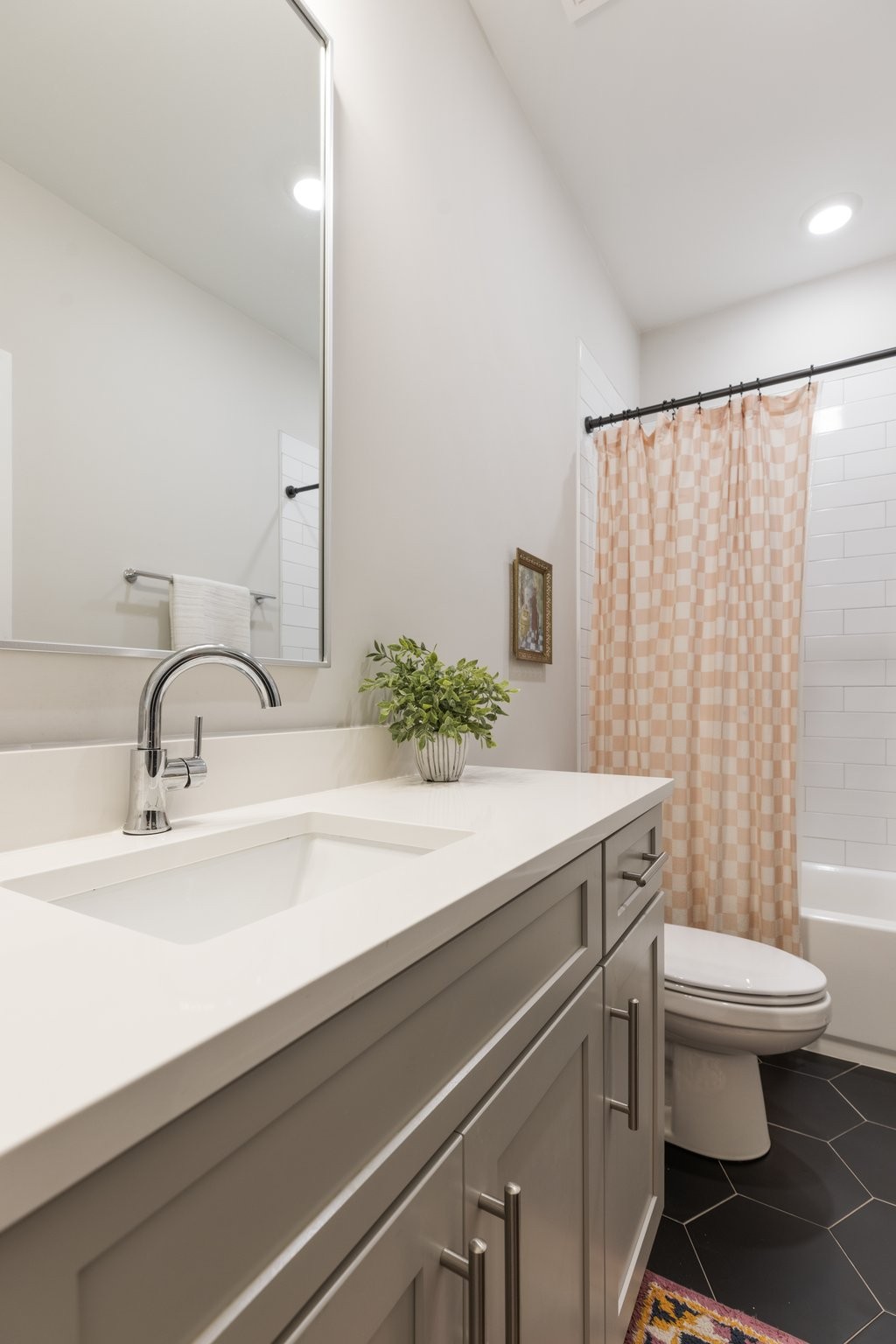 801 Cherokee Ave Unit: 6