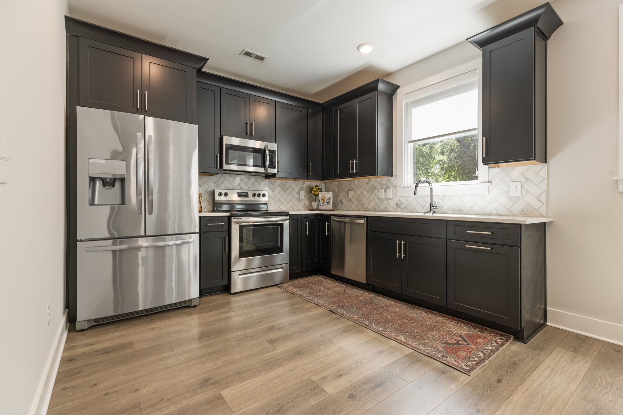 801 Cherokee Ave Unit: 6