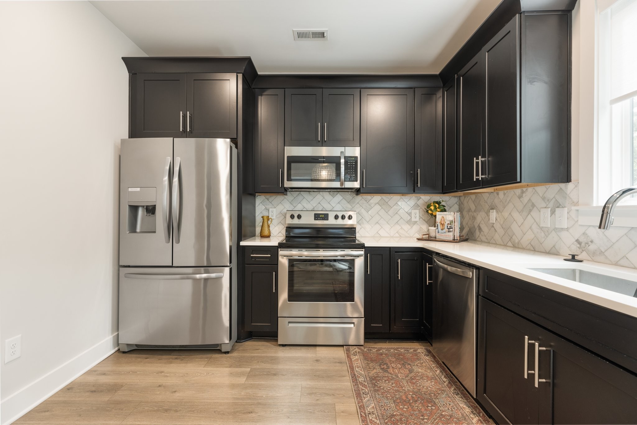 801 Cherokee Ave Unit: 6