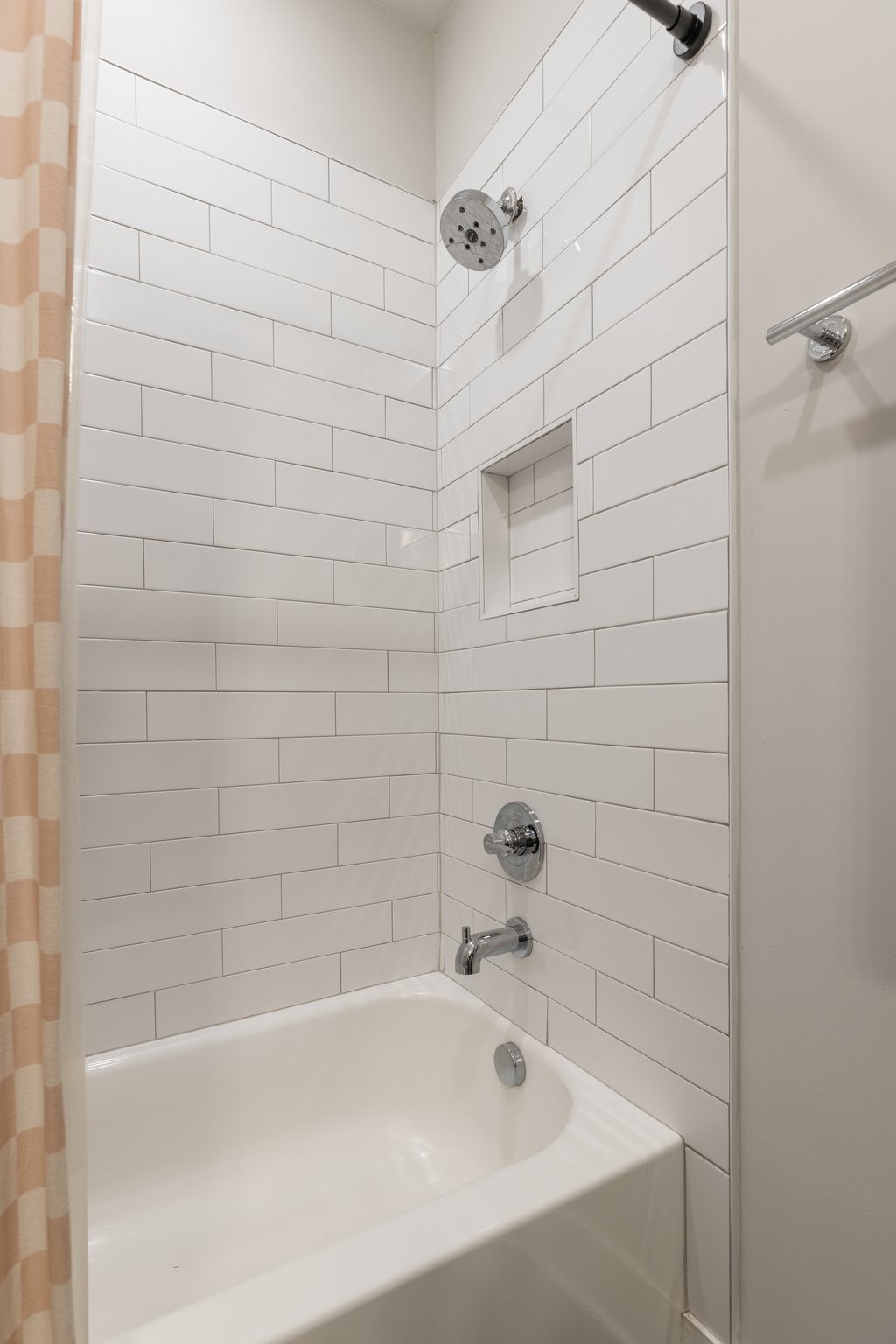 801 Cherokee Ave Unit: 6