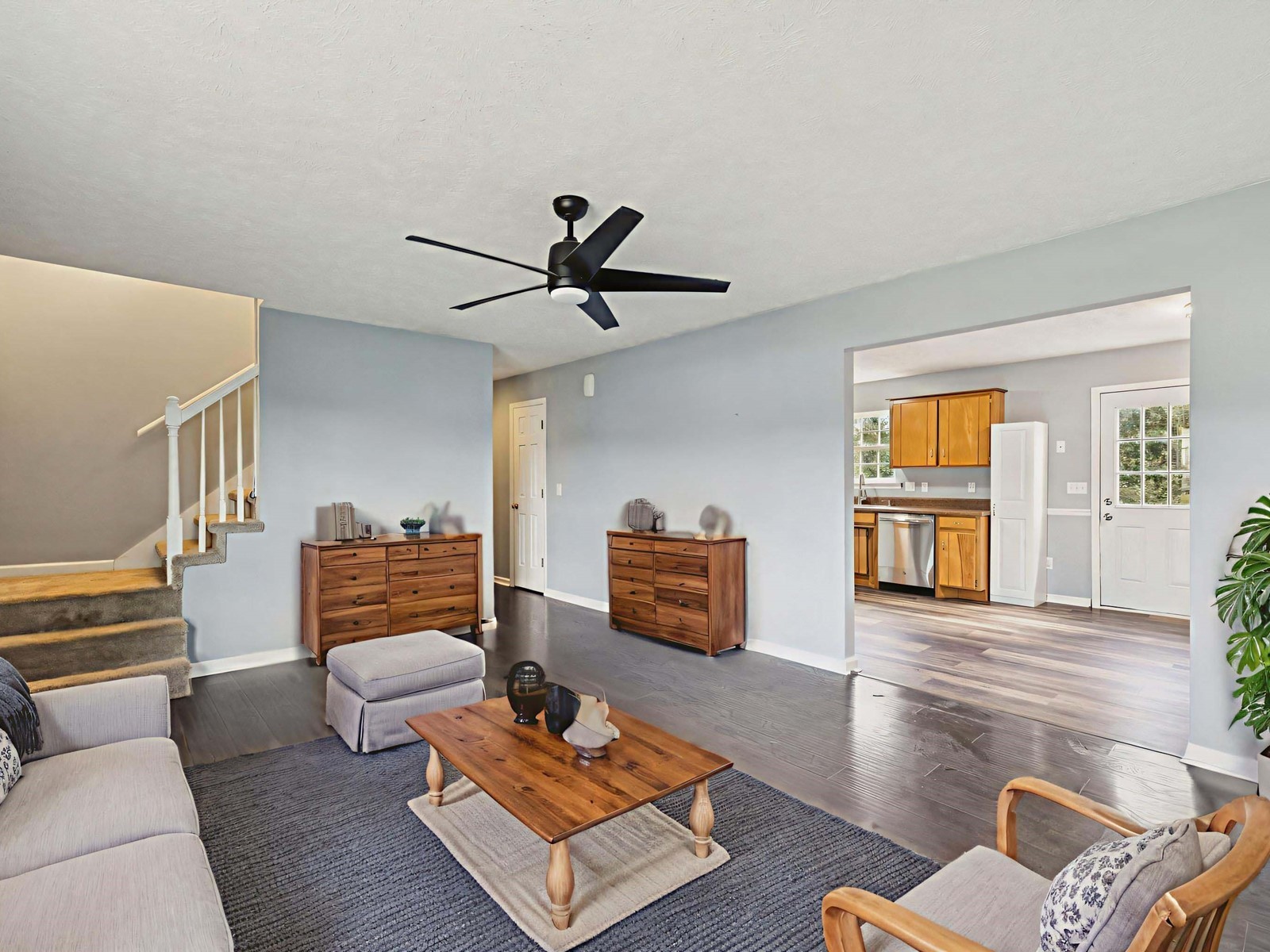 2914 Kedzie Dr