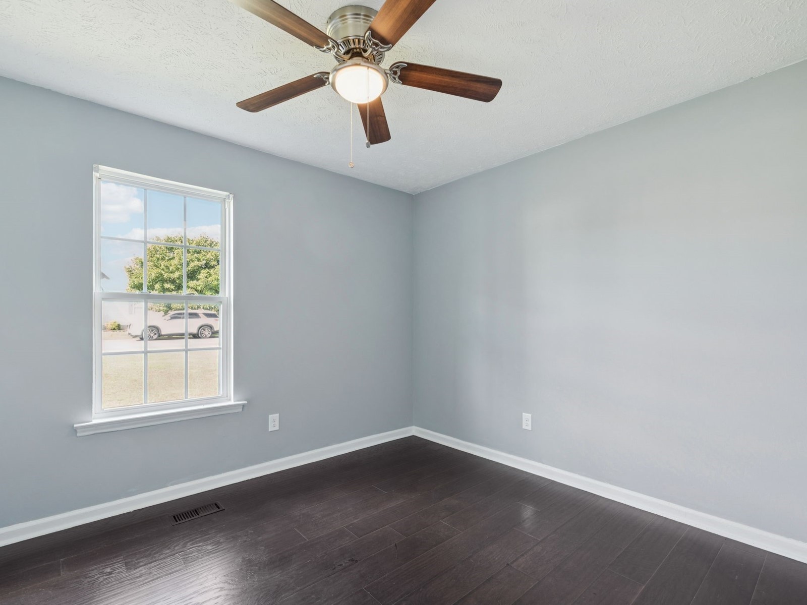 2914 Kedzie Dr