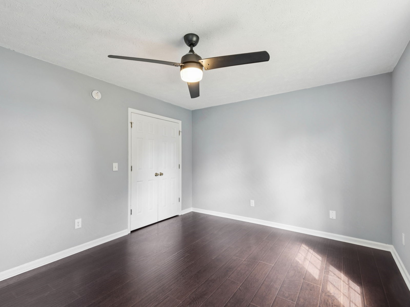 2914 Kedzie Dr