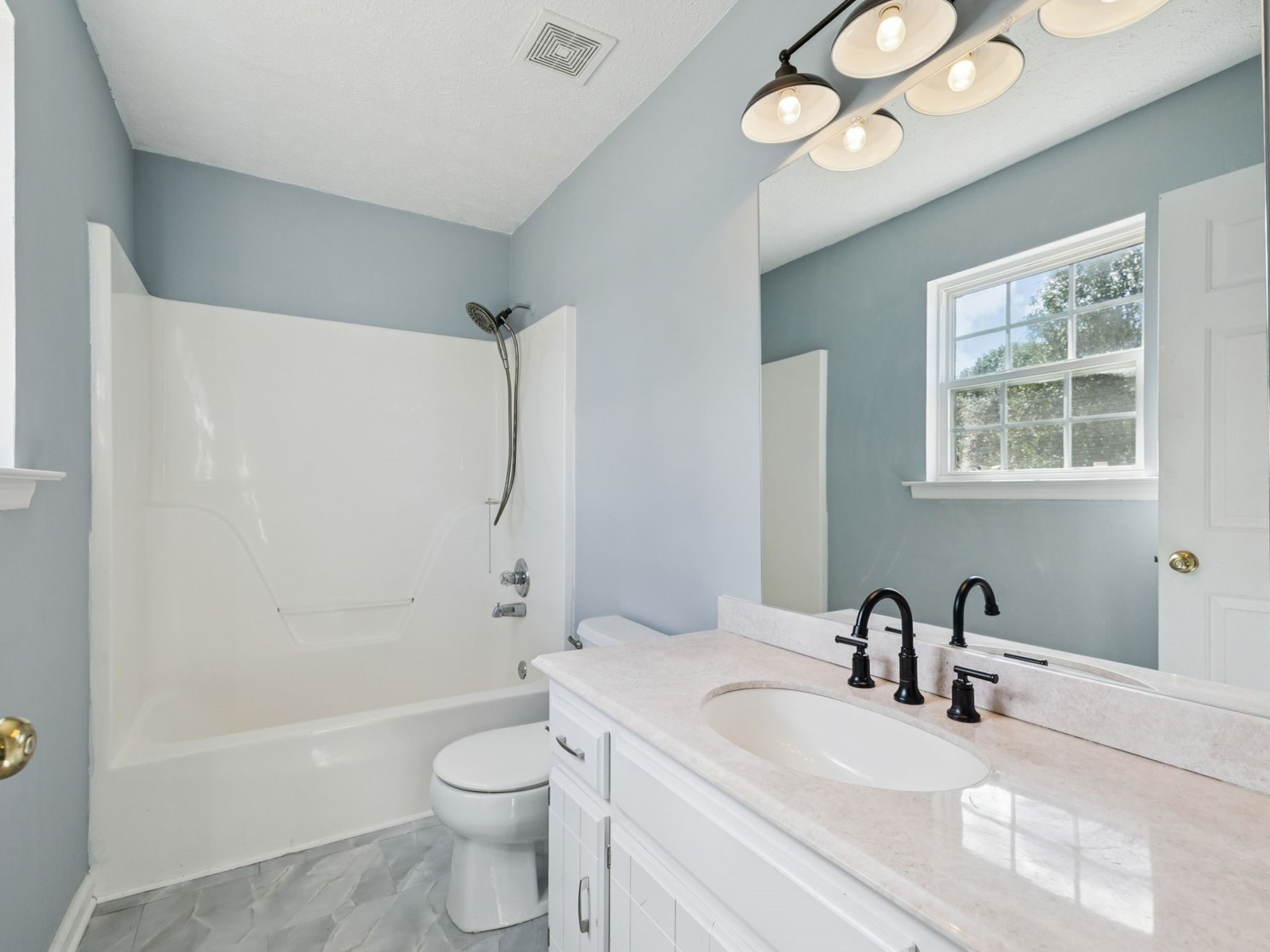 2914 Kedzie Dr