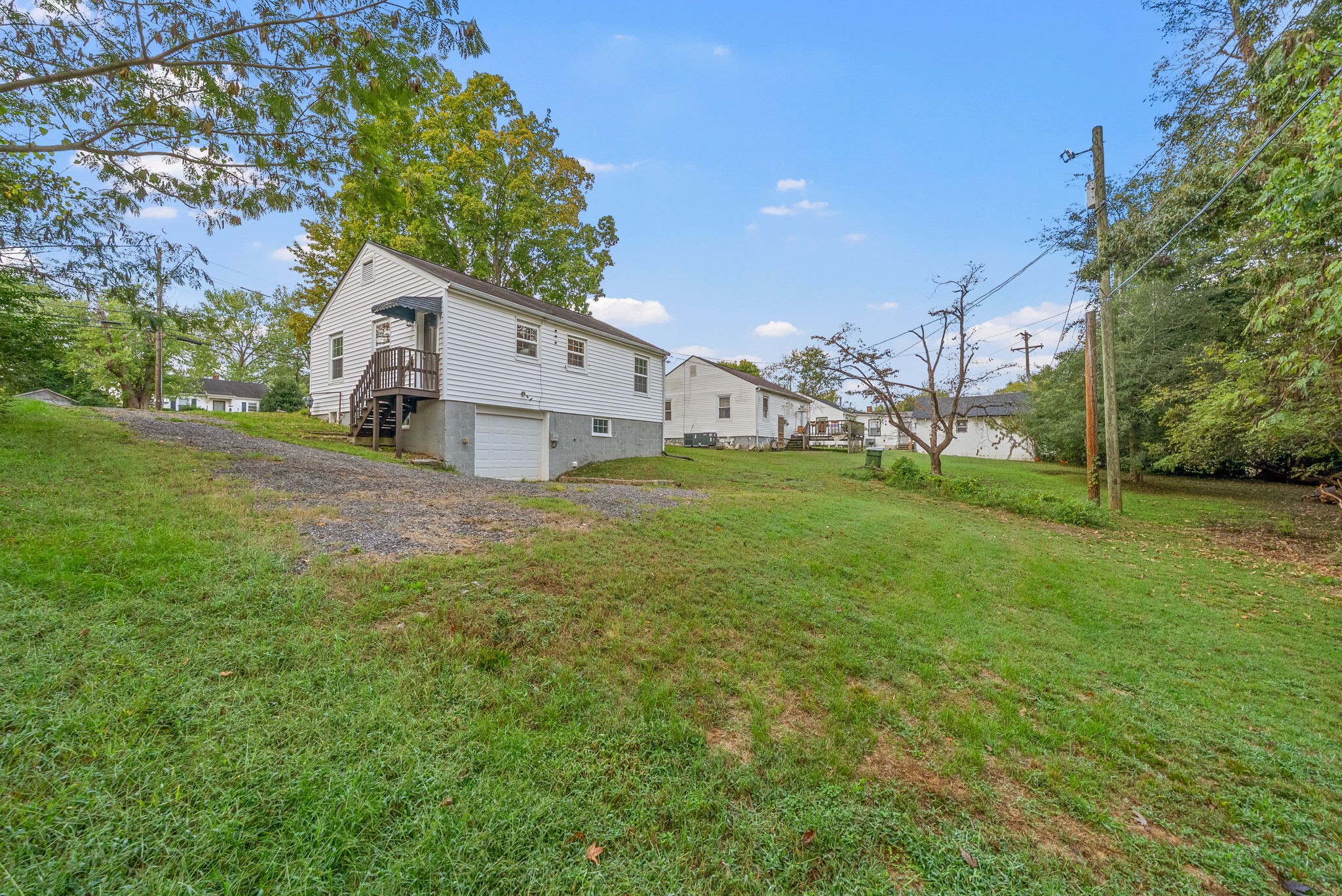 731 Woodmont Blvd