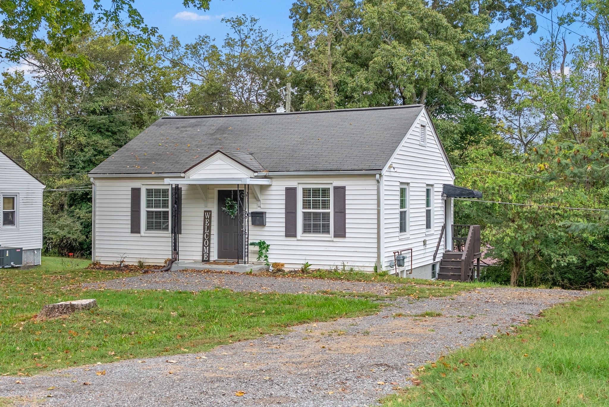 731 Woodmont Blvd